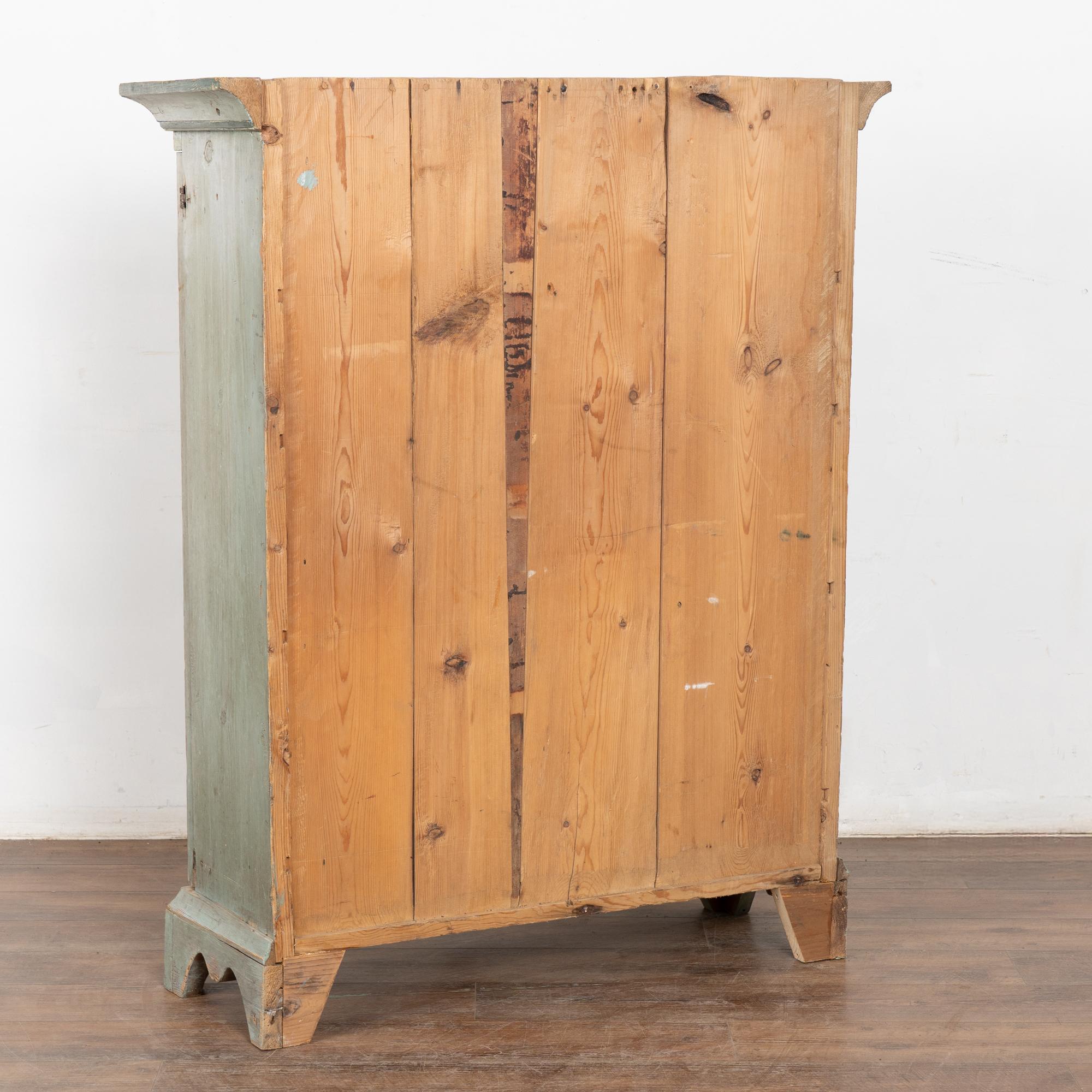 Aparador original de pino sueco pintado, fechado en 1847 en venta 6