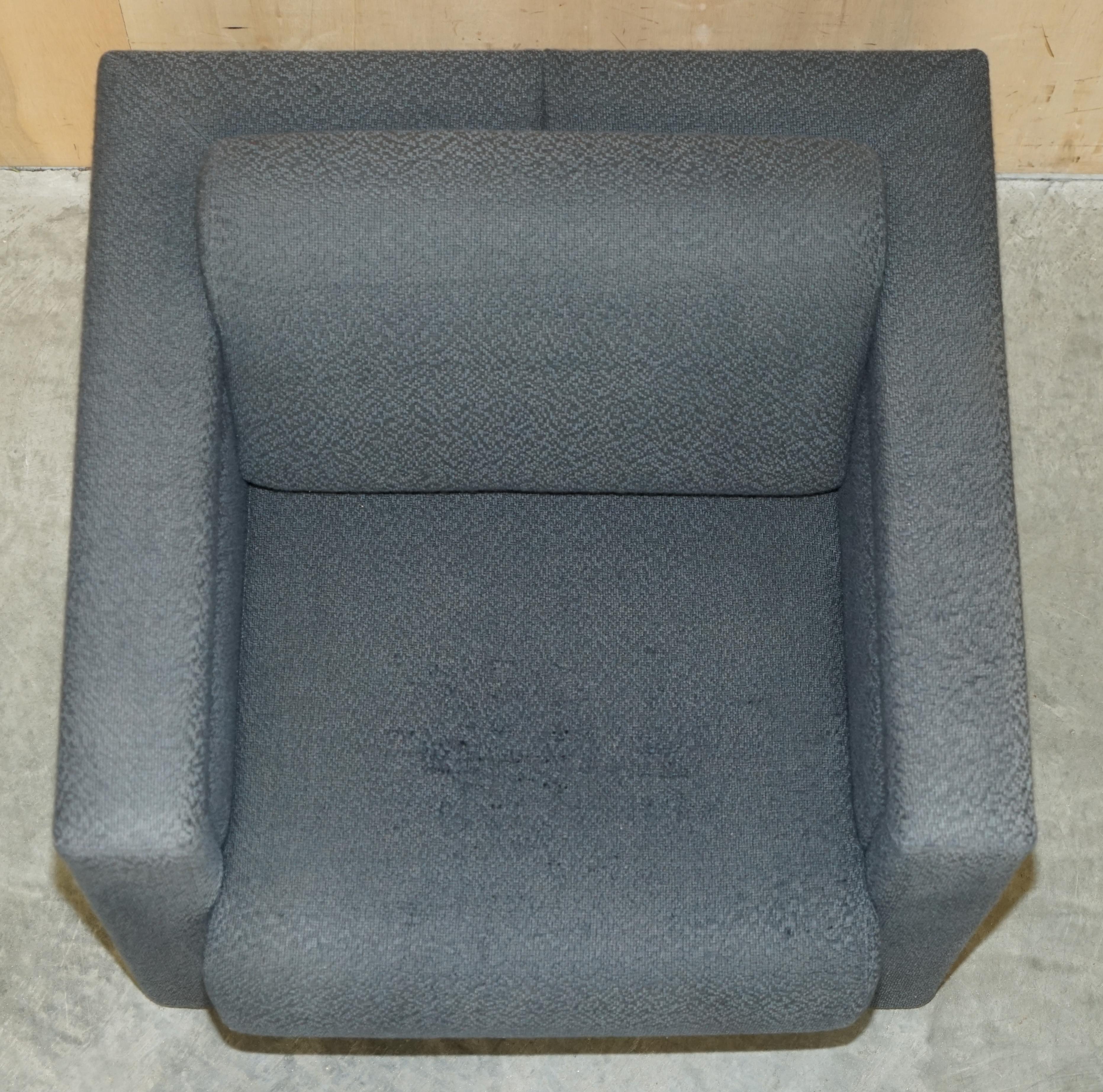 COPPIA ORIGINALE DI POLTRONE A SPECCHIO DEL 1988 DI TRIX AND ROBERT HAUSSMANN FOR KNOLL In condizioni buone in vendita a West Sussex, Pulborough