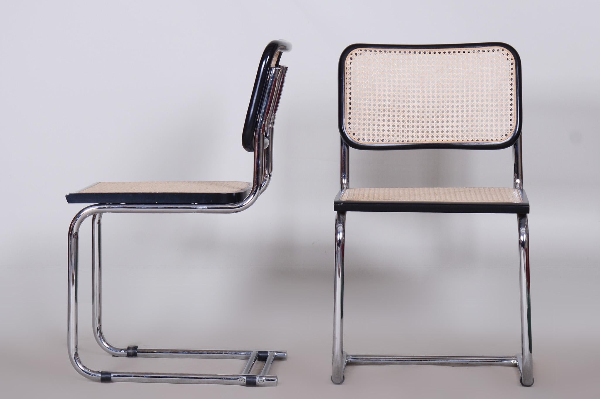Italian Original Pair of Bauhaus Chairs, Chrome-Plated Steel, Rattan Beech, 1960s, Italy For Sale