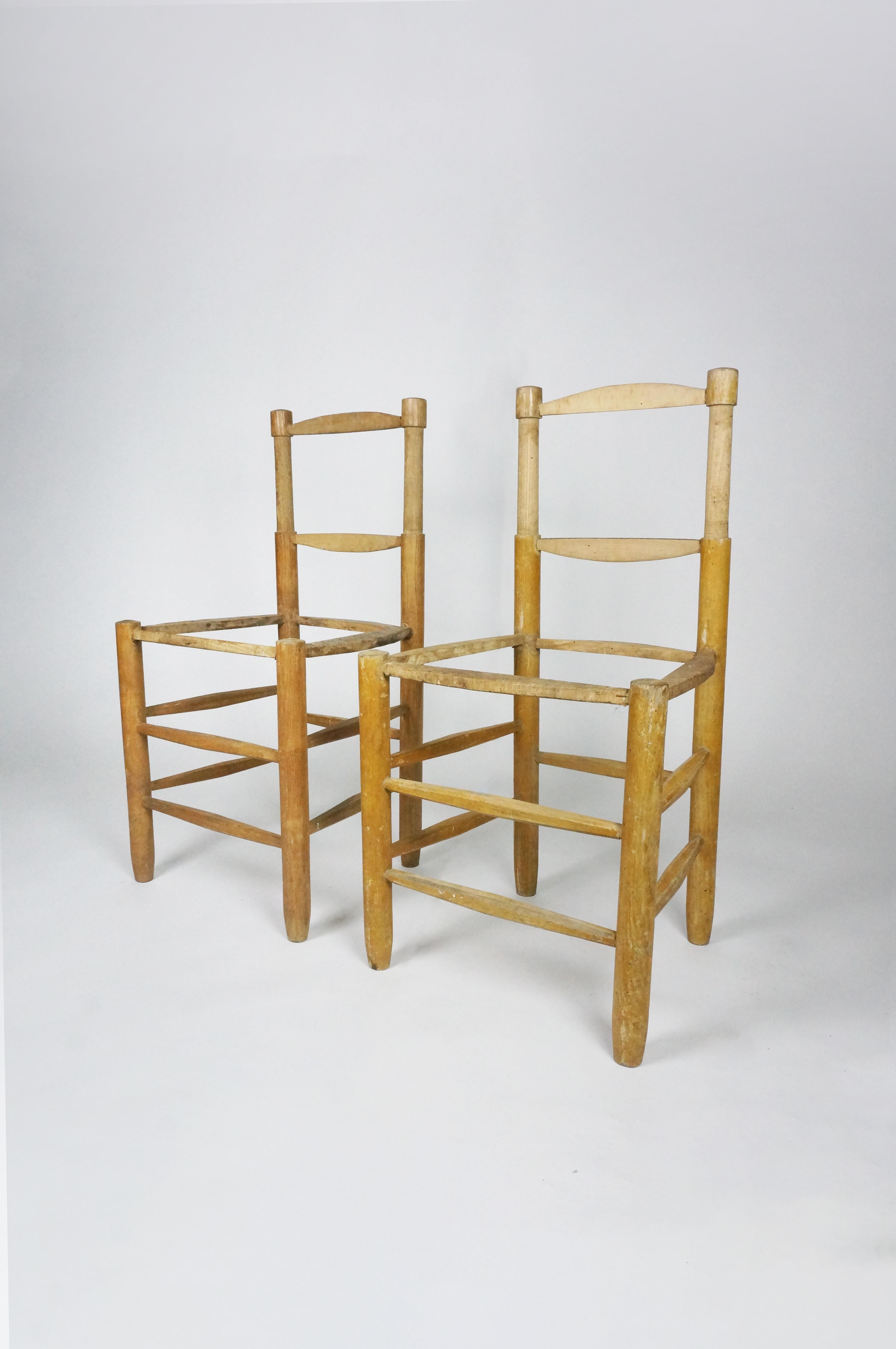 French Original Pair of Charlotte Perriand Bauche Chairs n°18 For Sale