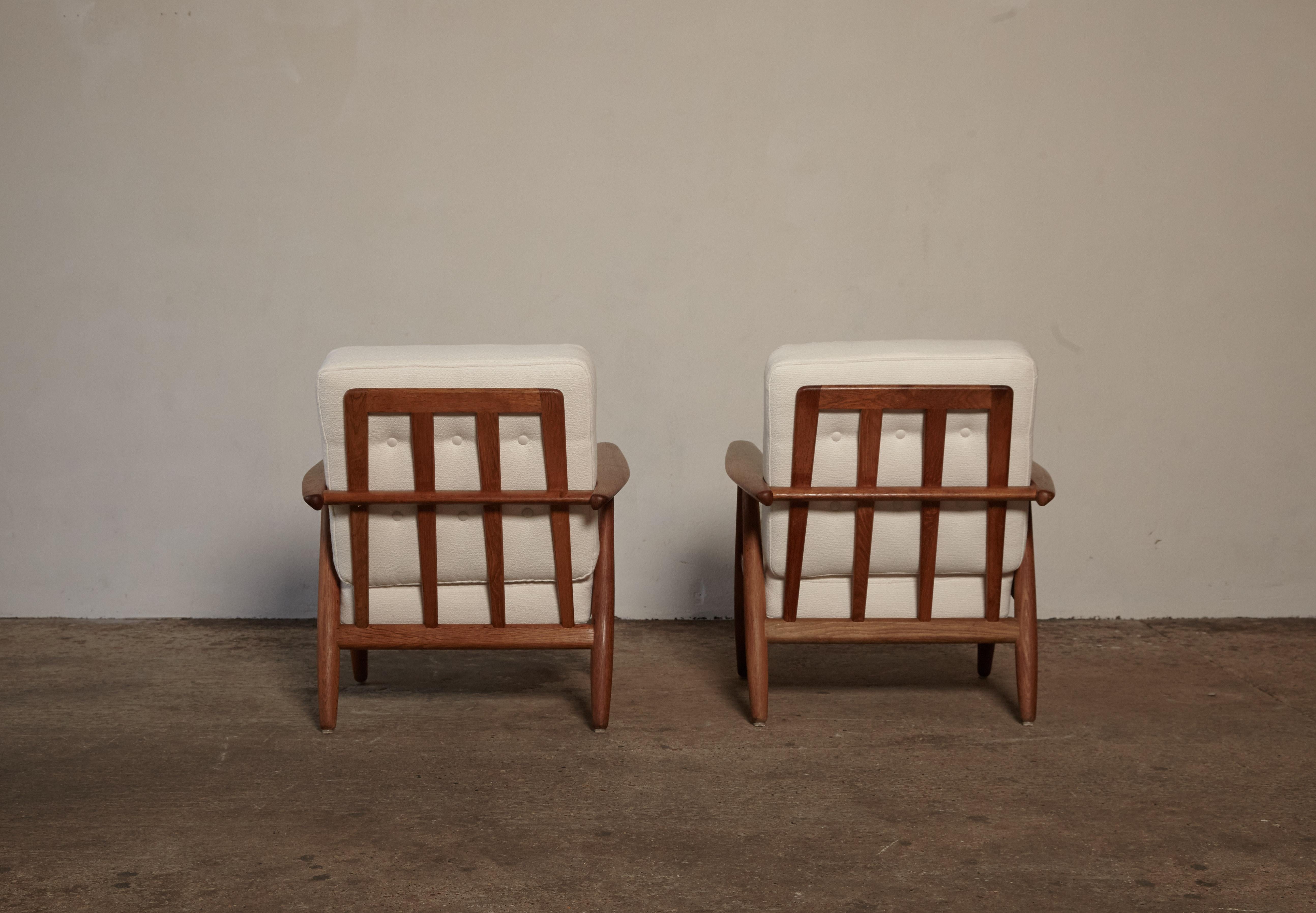 Original Pair of Hans Wegner GE-240 Cigar Chairs, Denmark, 1960s 2