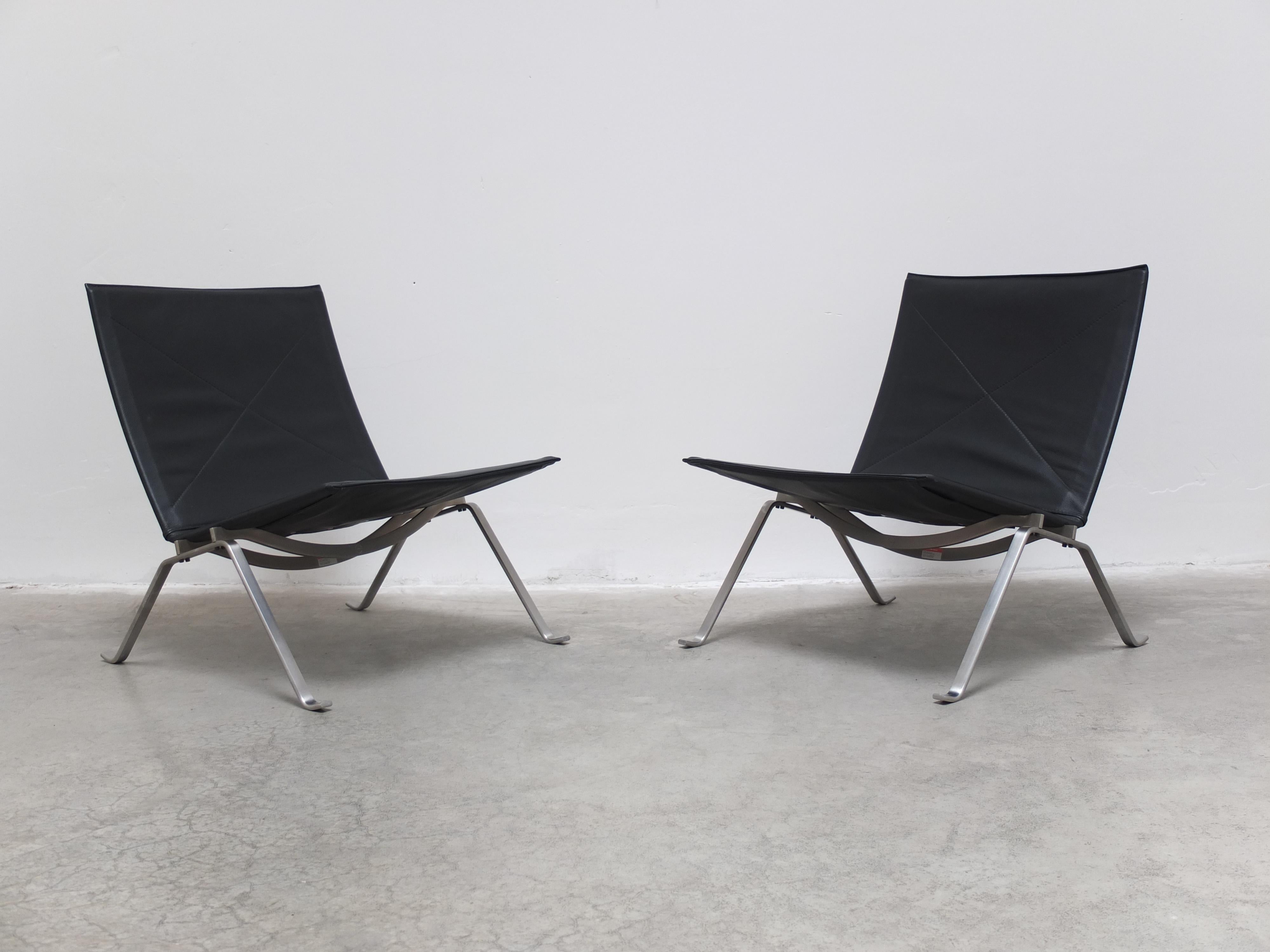 Original Pair of 'PK22' Easy Chairs by Poul Kjærholm for Fritz Hansen, 1950s In Good Condition In Antwerpen, VAN
