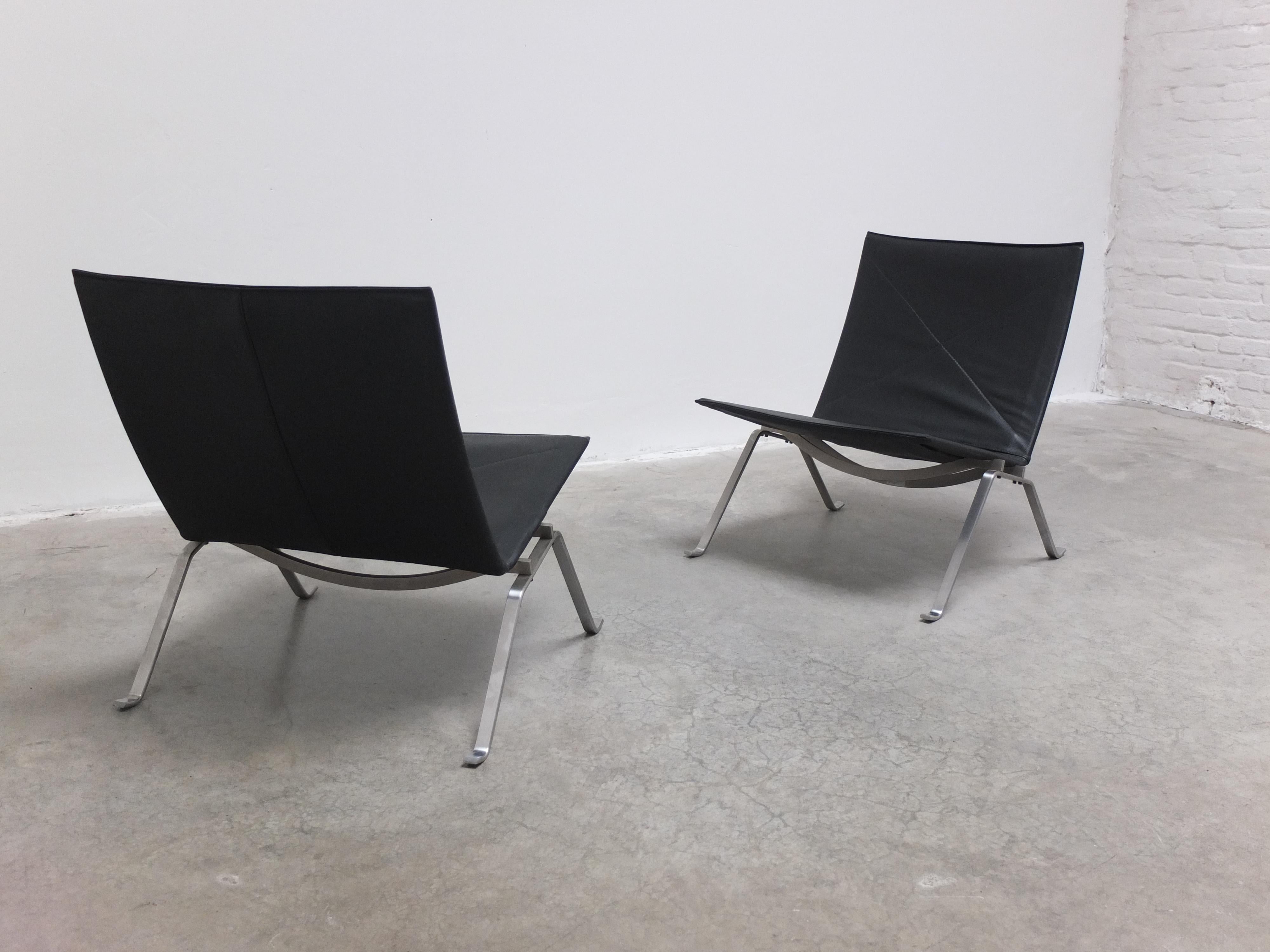 Steel Original Pair of 'PK22' Easy Chairs by Poul Kjærholm for Fritz Hansen, 1950s