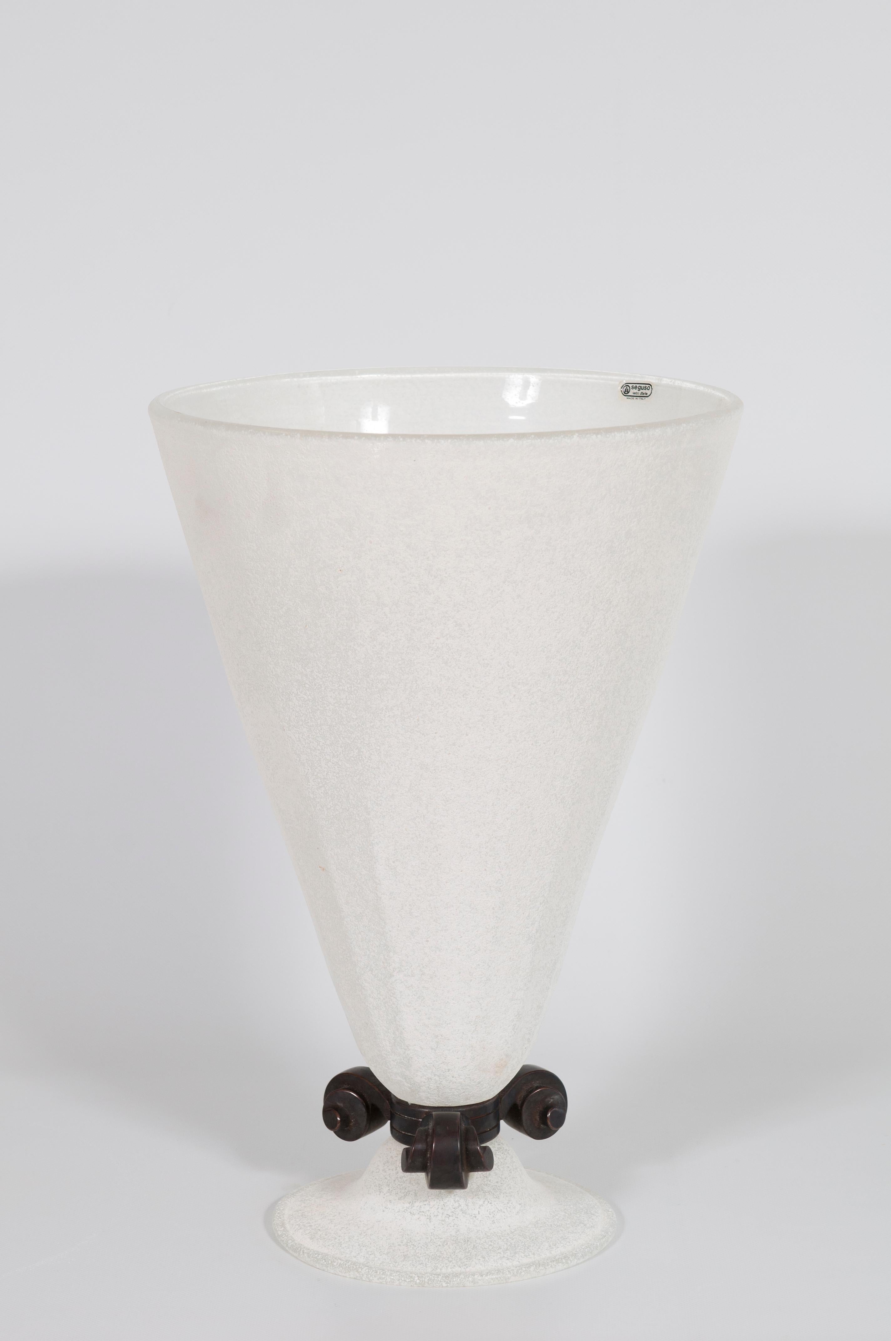 Italian Original Pair of Seguso Scavo Vases in Murano Glass and Bronze Venice 1980s For Sale