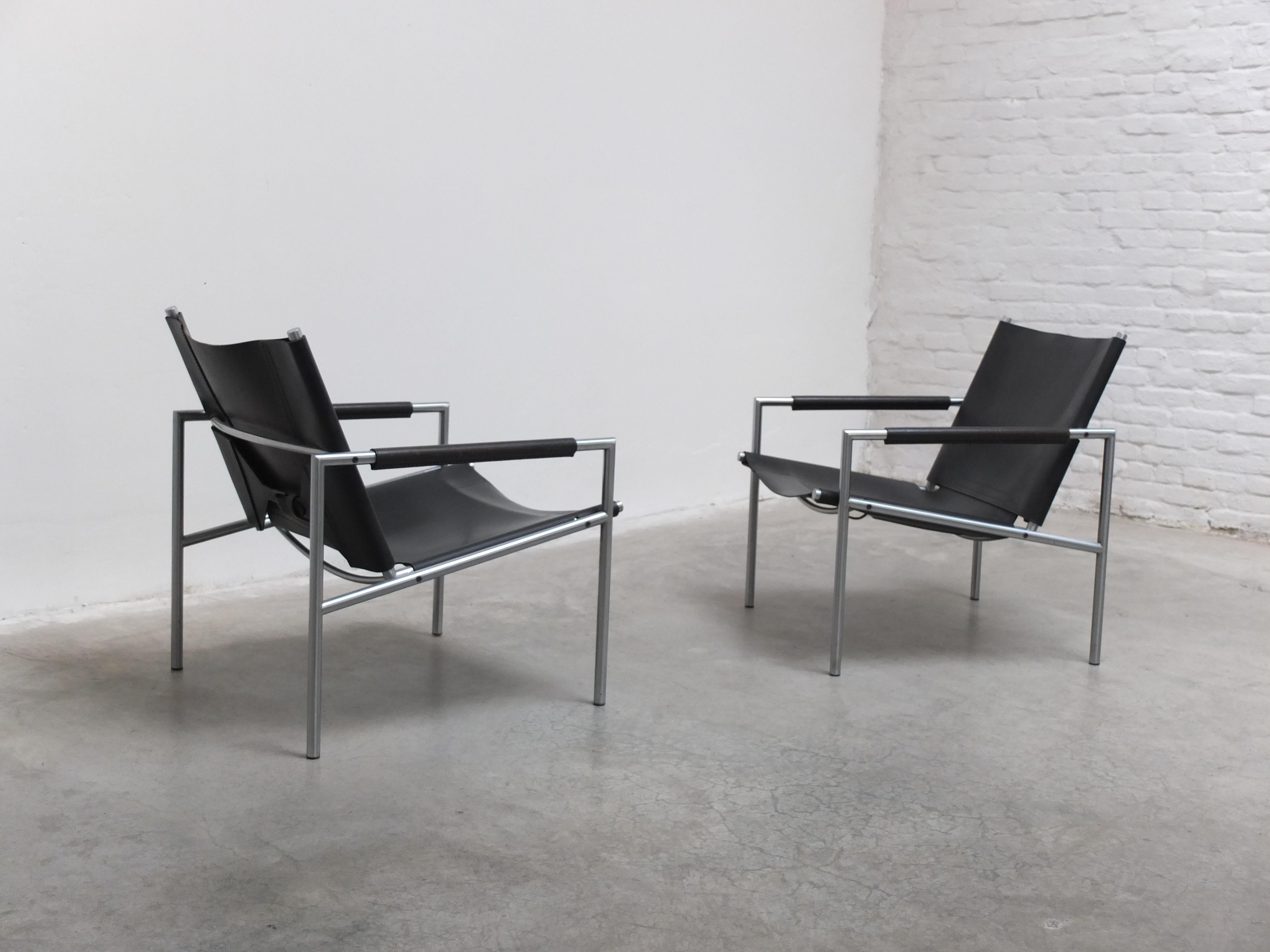 Steel Original Pair of 'SZ02' Lounge Chairs by Martin Visser for ‘t Spectrum, 1960s For Sale