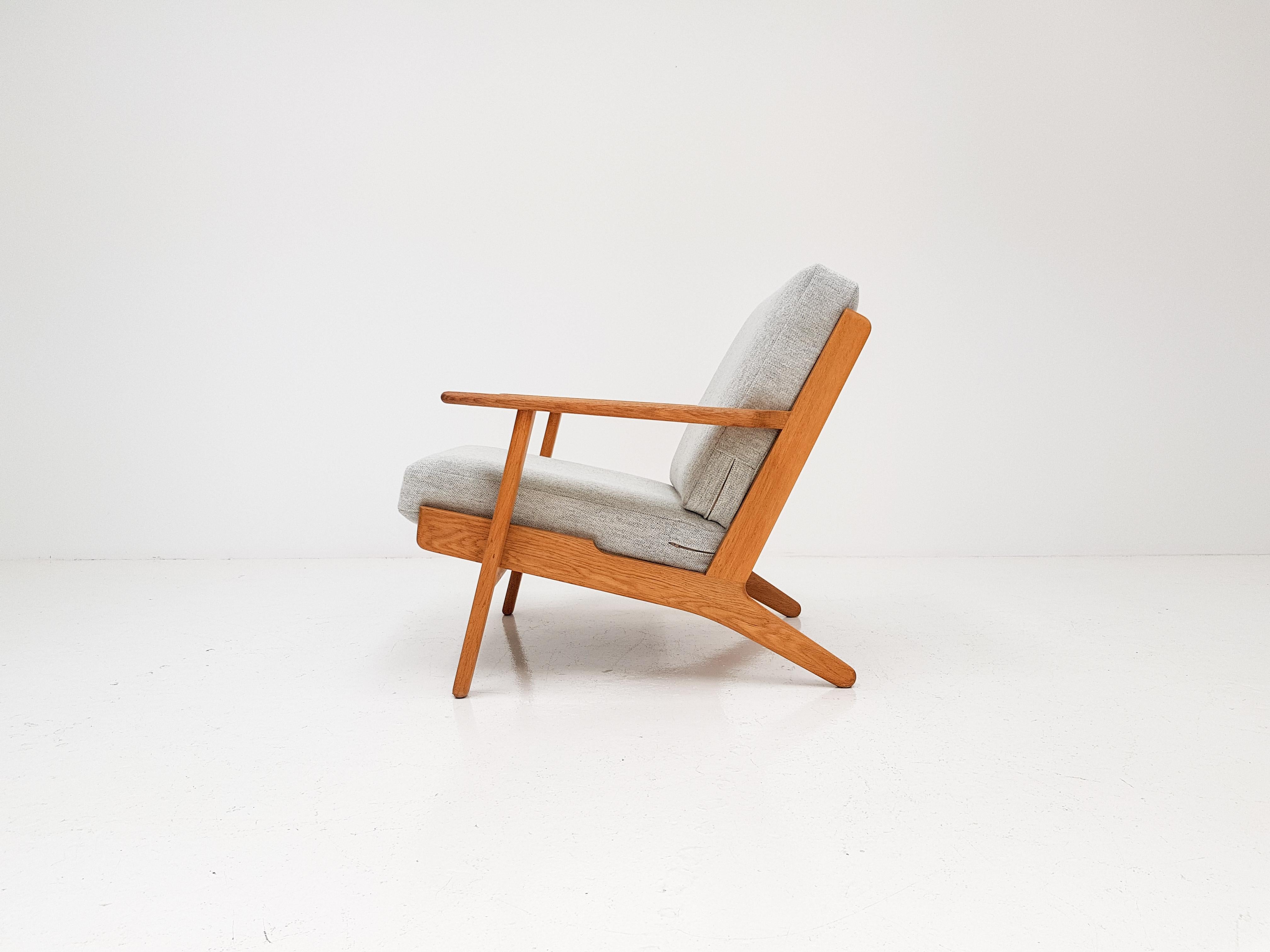 Original Pair of Vintage Hans Wegner GE290 Armchairs for GETAMA, Denmark, 1950s 5