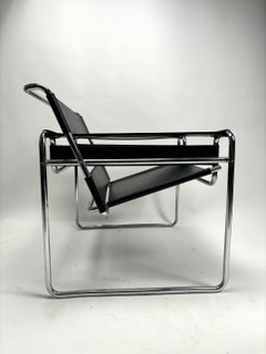 Original Pair of Wassily Armchairs by Marcel Breuer for Gavina, 1970s (Signed)