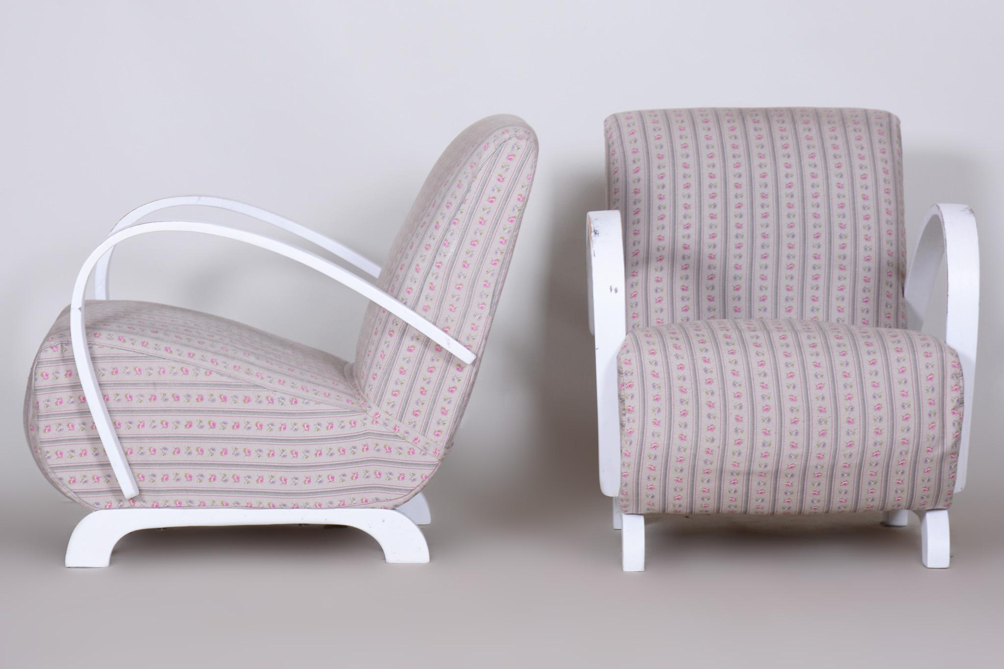 Original Pair of White Art Deco Beech Armchairs, Czechia, 1930s In Good Condition For Sale In Horomerice, CZ