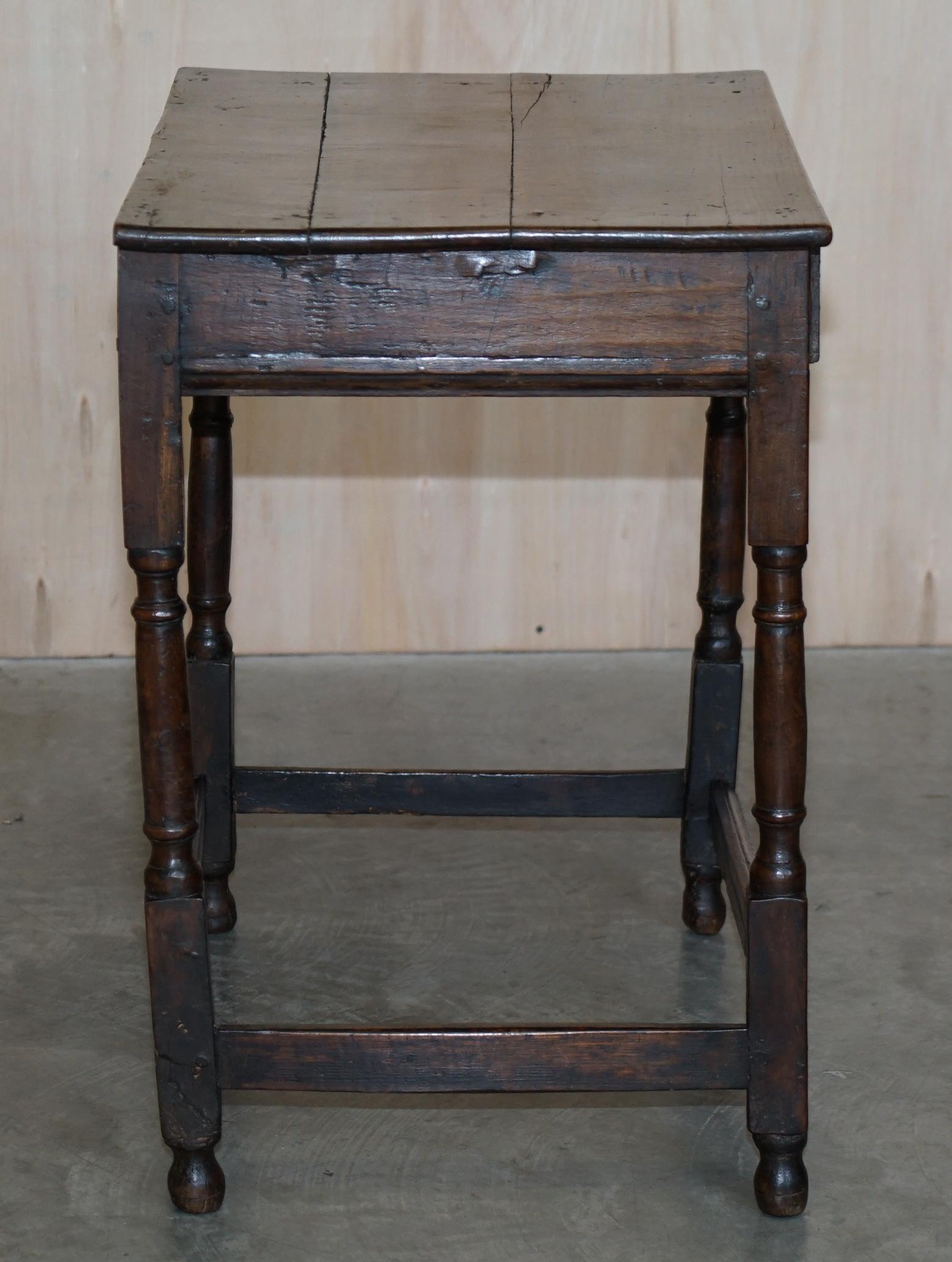 Original Patina Antique 18th Century circa 1740 George II Oak Side End Table For Sale 2