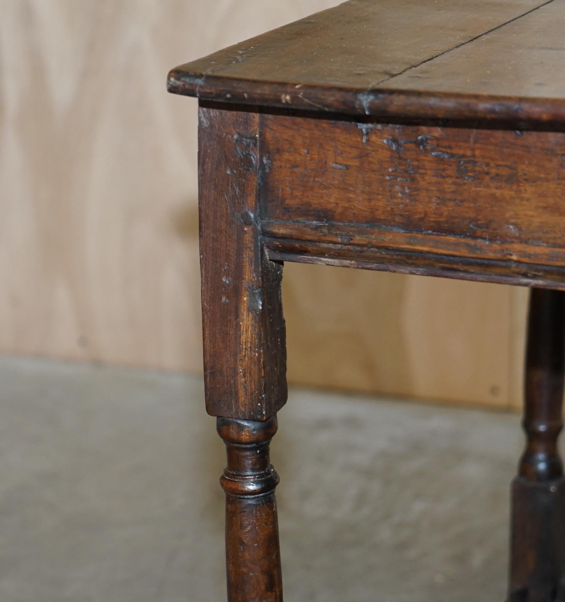 Original Patina Antique 18th Century circa 1740 George II Oak Side End Table For Sale 3