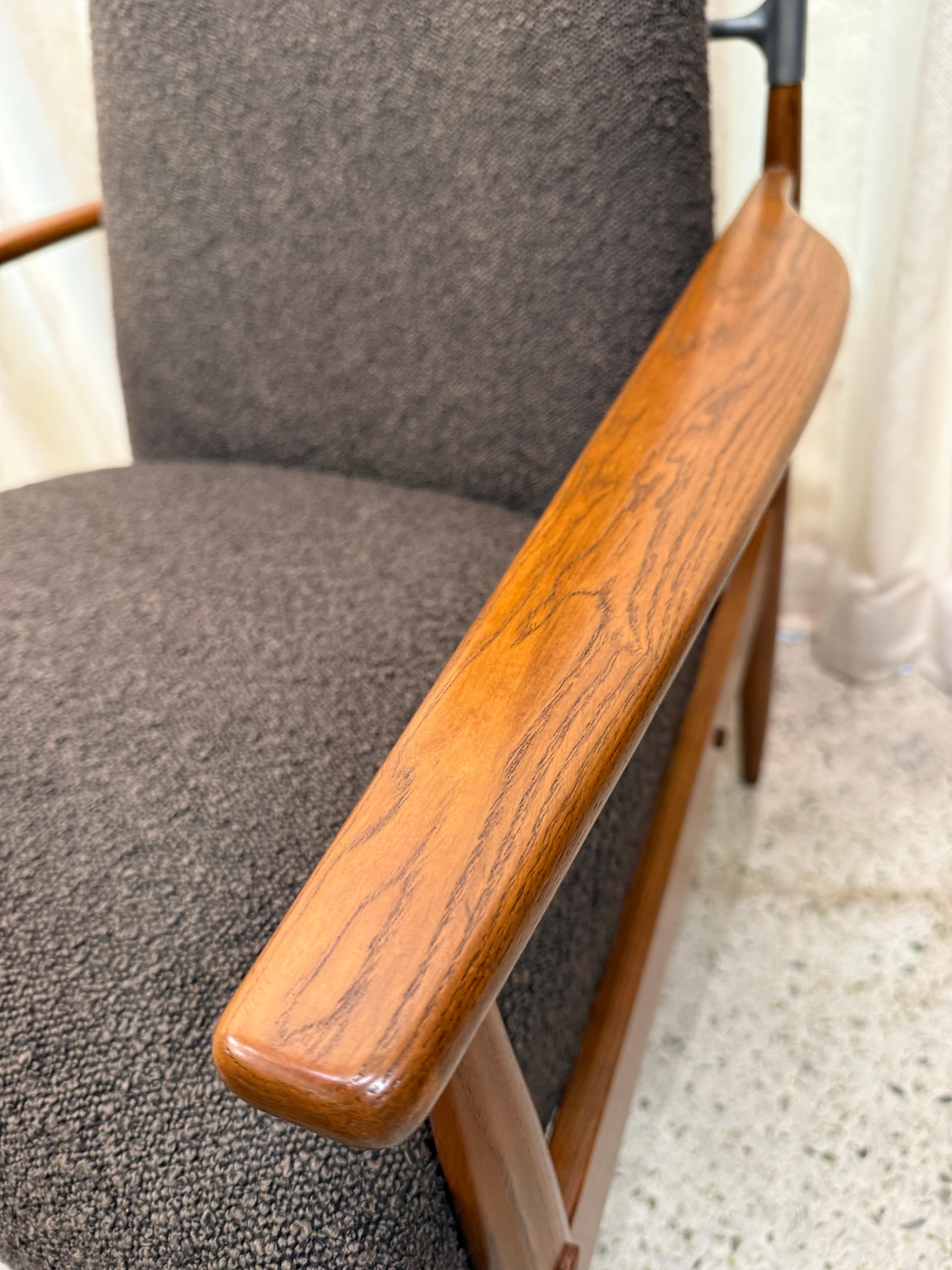 Original Peter Hvidt Lounge Chair + Ottoman, Denmark 1960's 3