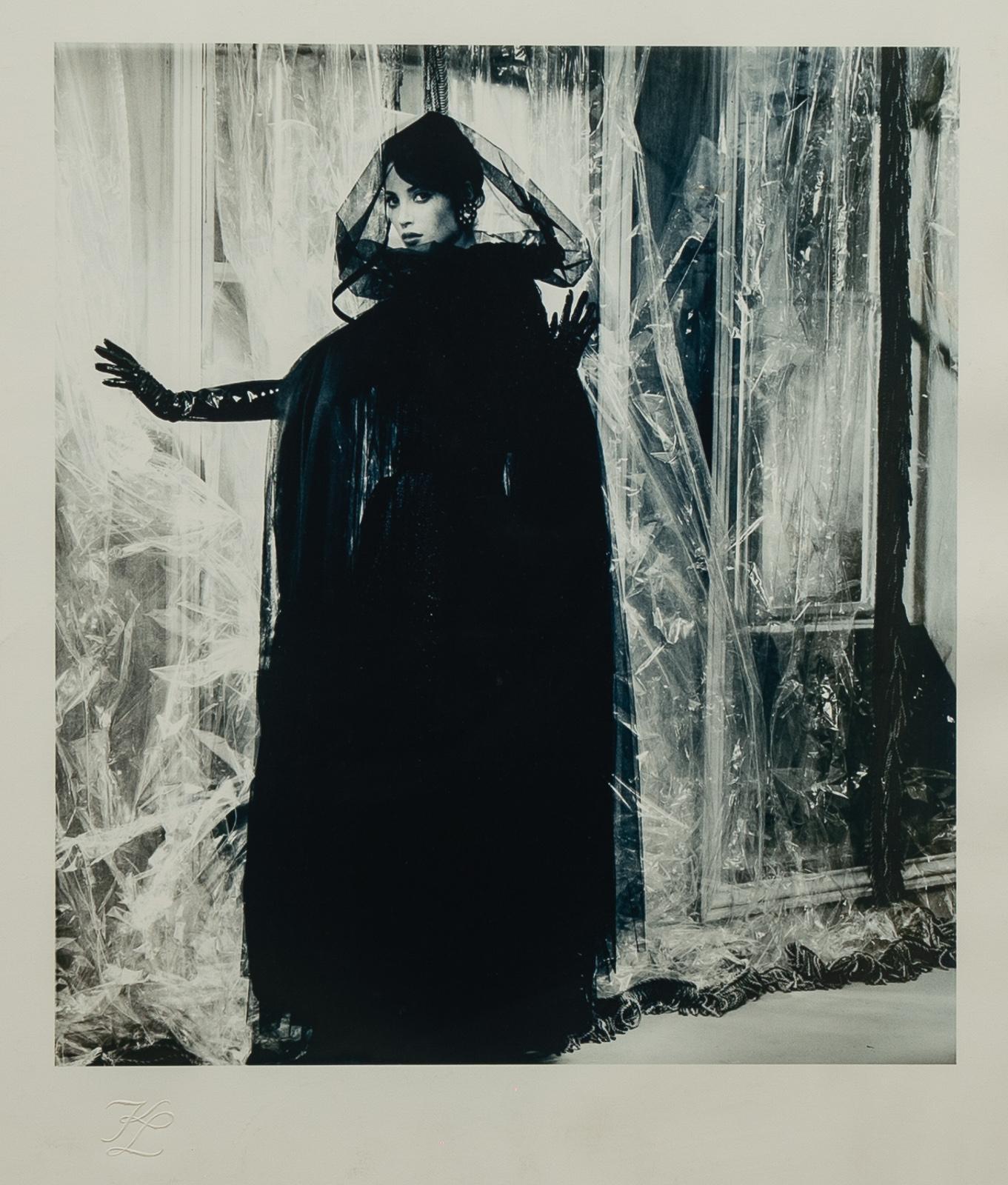 Originalfotografie von Christy Turlington von Karl Lagerfeld im Zustand „Gut“ in Henley-on Thames, Oxfordshire