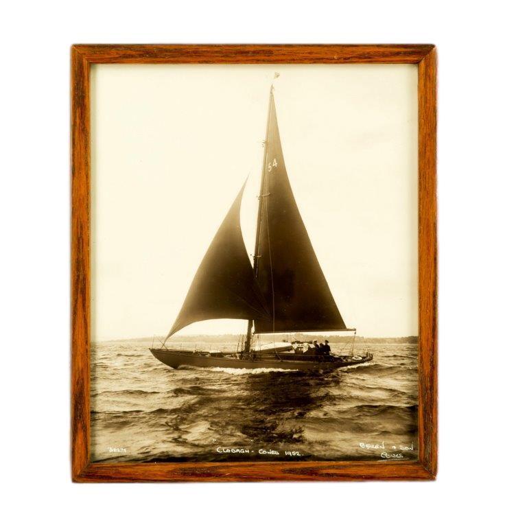 Original Photographic Print of the Bermudian Yacht Clodagh on Starboard Tack In Good Condition For Sale In Lymington, Hampshire