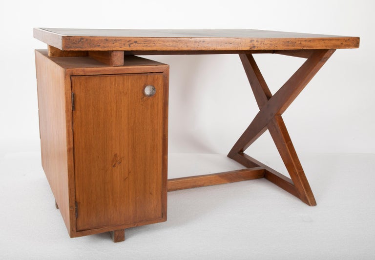 Original Pierre Jeanneret Partners Desk from the Offices of Chandigarh, India For Sale 1