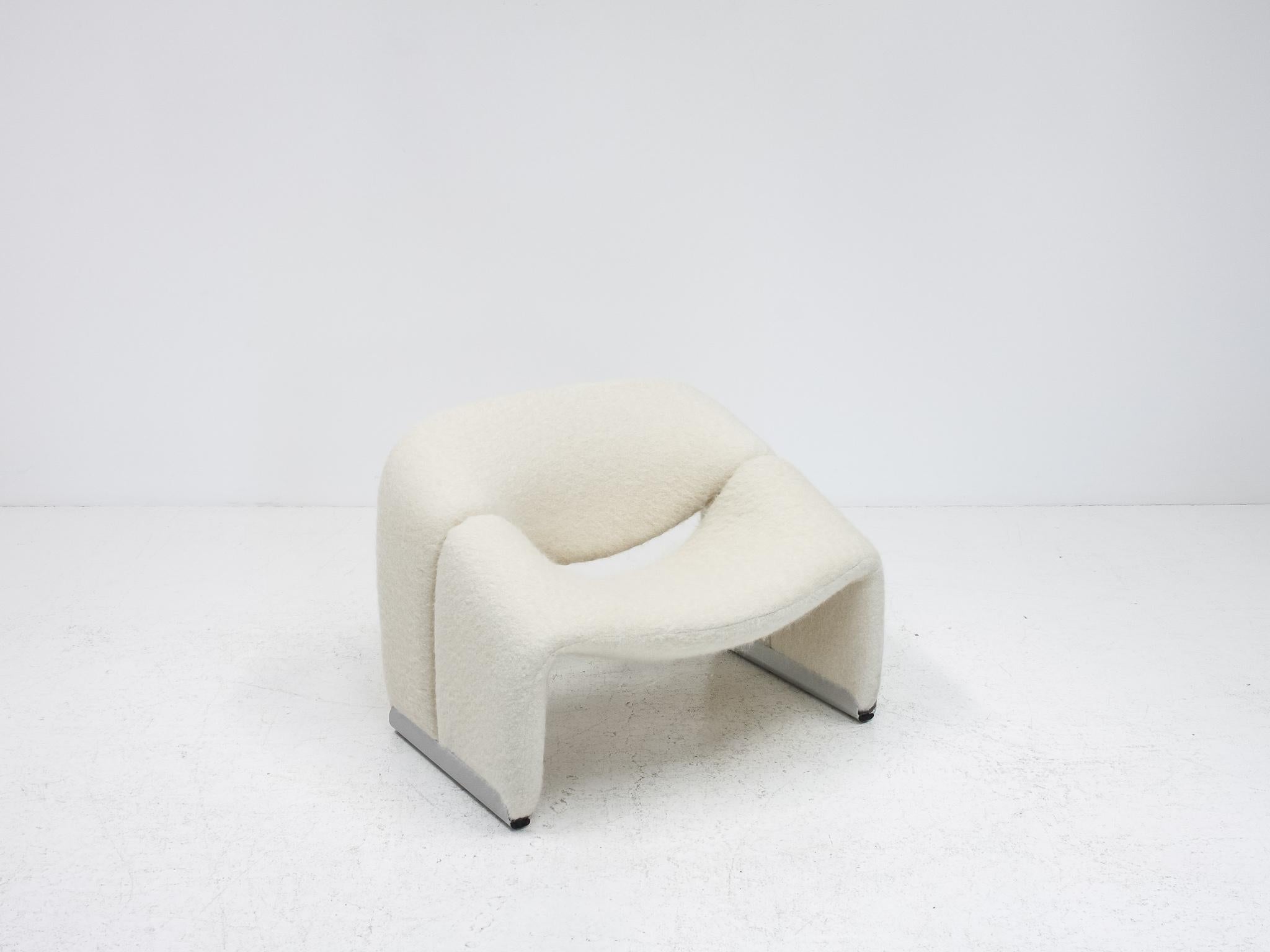 Original Pierre Paulin F598 Groovy Chair in Fluffy Pierre Frey, Artifort, 1970s 5