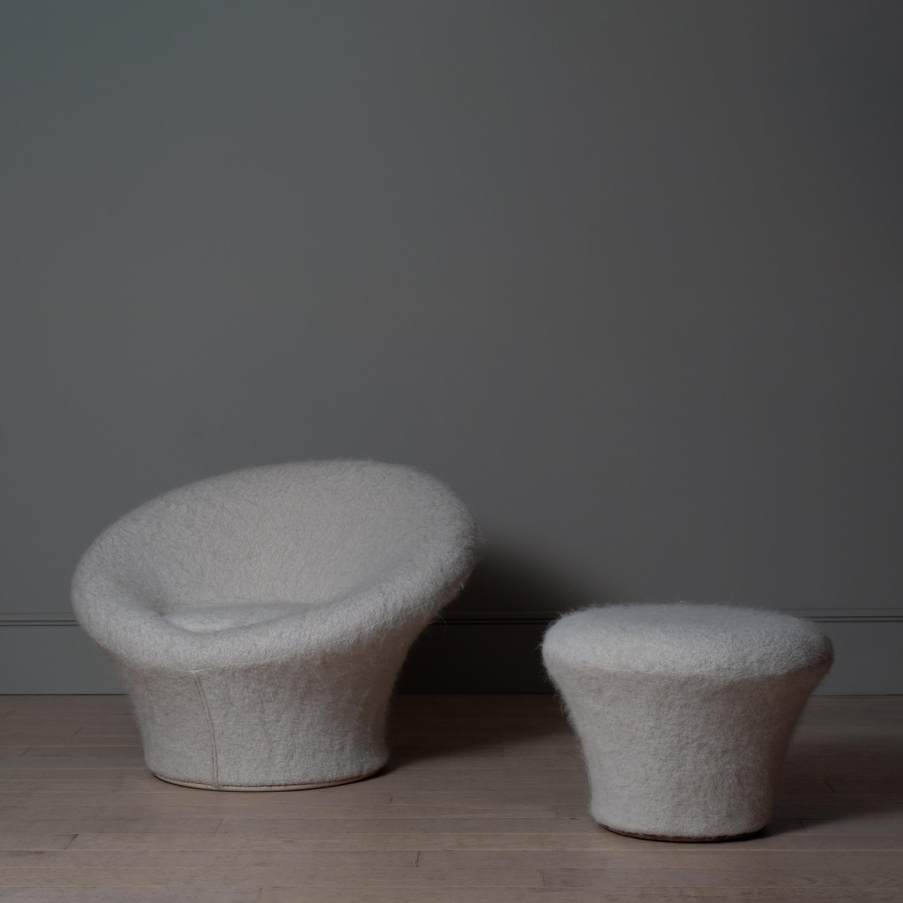 Original Pierre Paulin Mushroom Chair & Ottoman, New Upholstery In Good Condition In London, GB