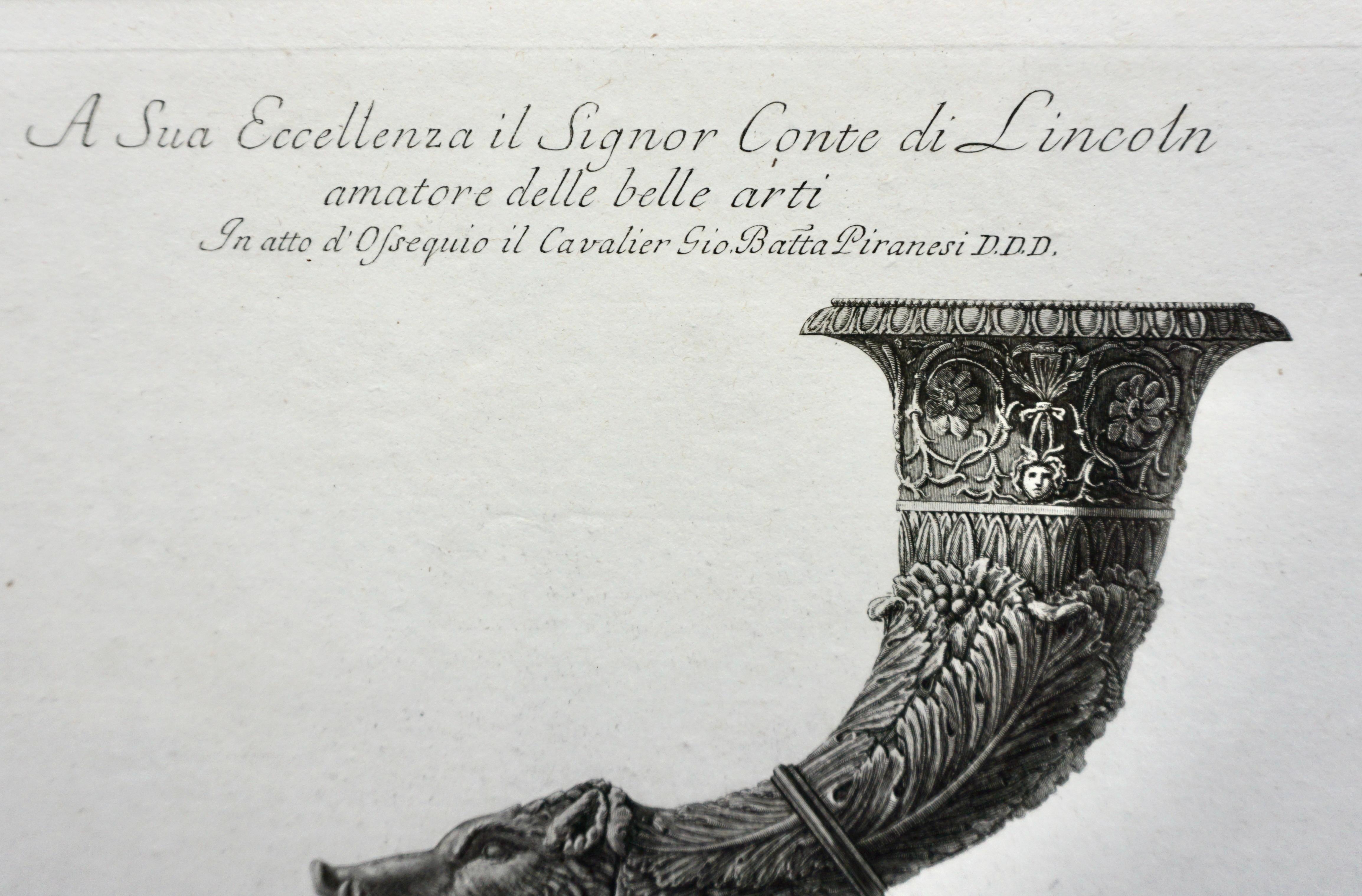 Gerahmte Piranesi-Gravur eines Monuments in Form eines Füllhorns, gerahmt, Original (Neoklassisch) im Angebot
