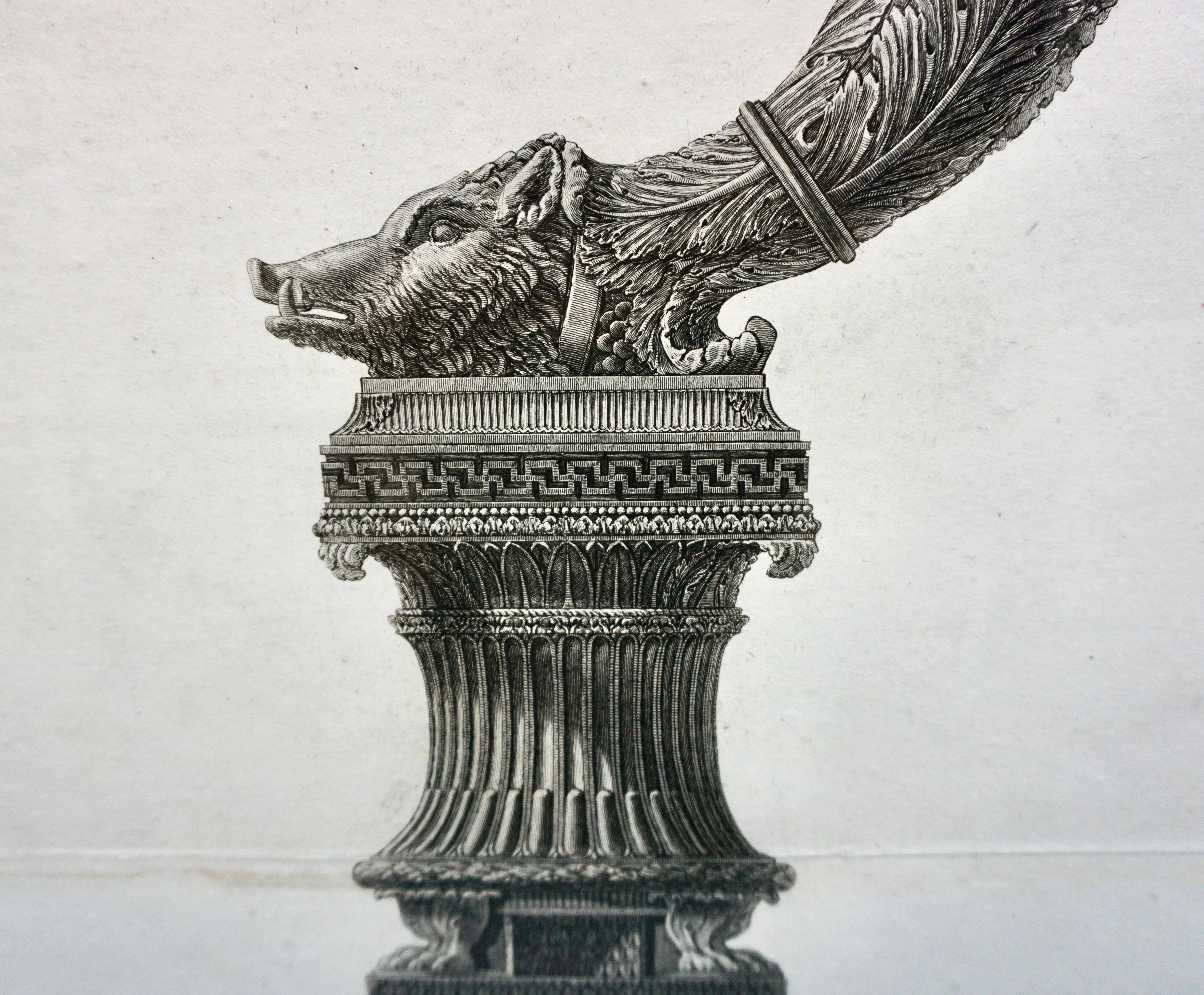 XIXe siècle Gravure originale de Piranesi encadrée d'un monument en forme de corne d'abondance  en vente