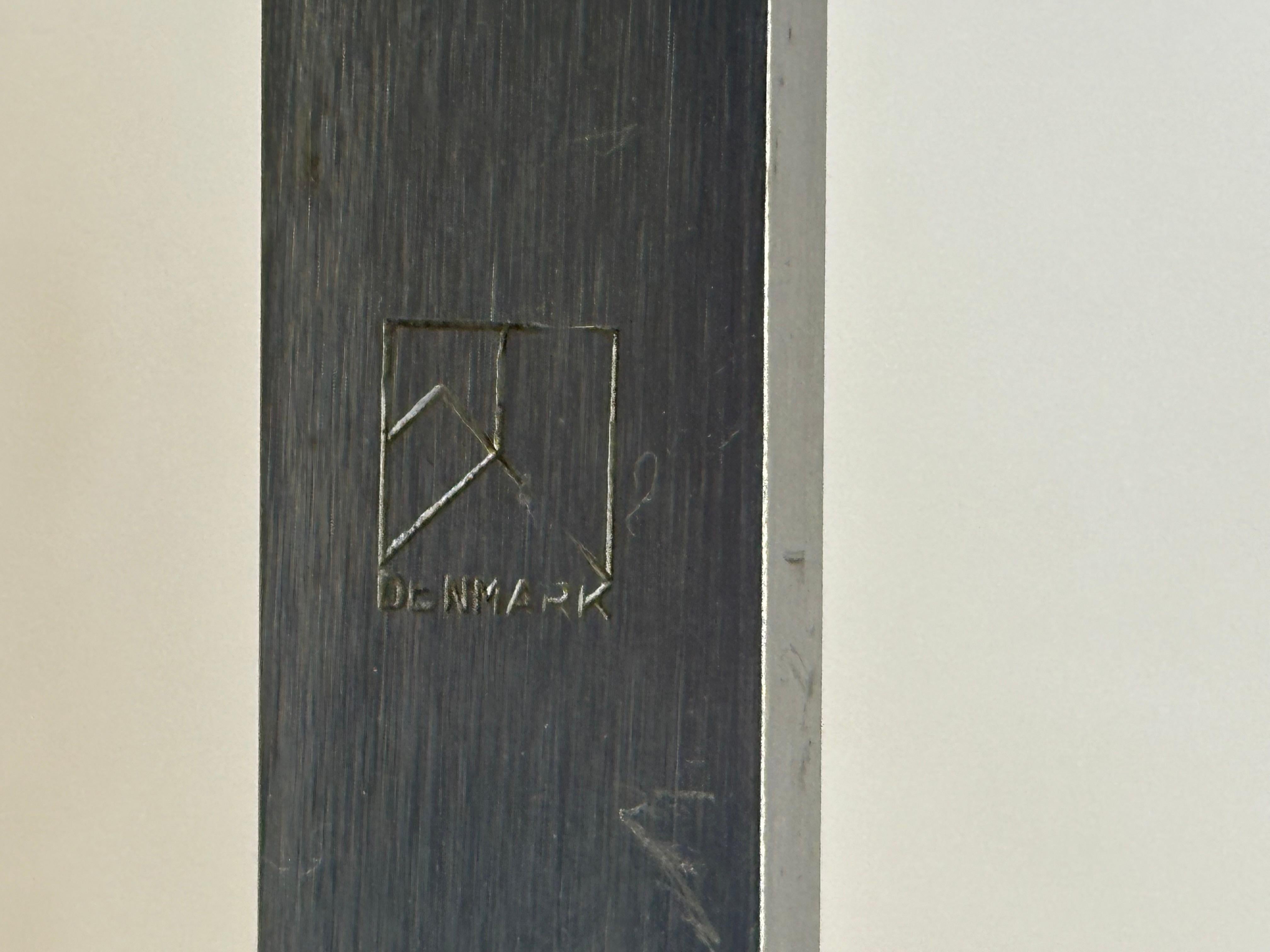 Original PK54 dining table designed by Poul Kjærholm. E. Kold Christensen, DK. 2