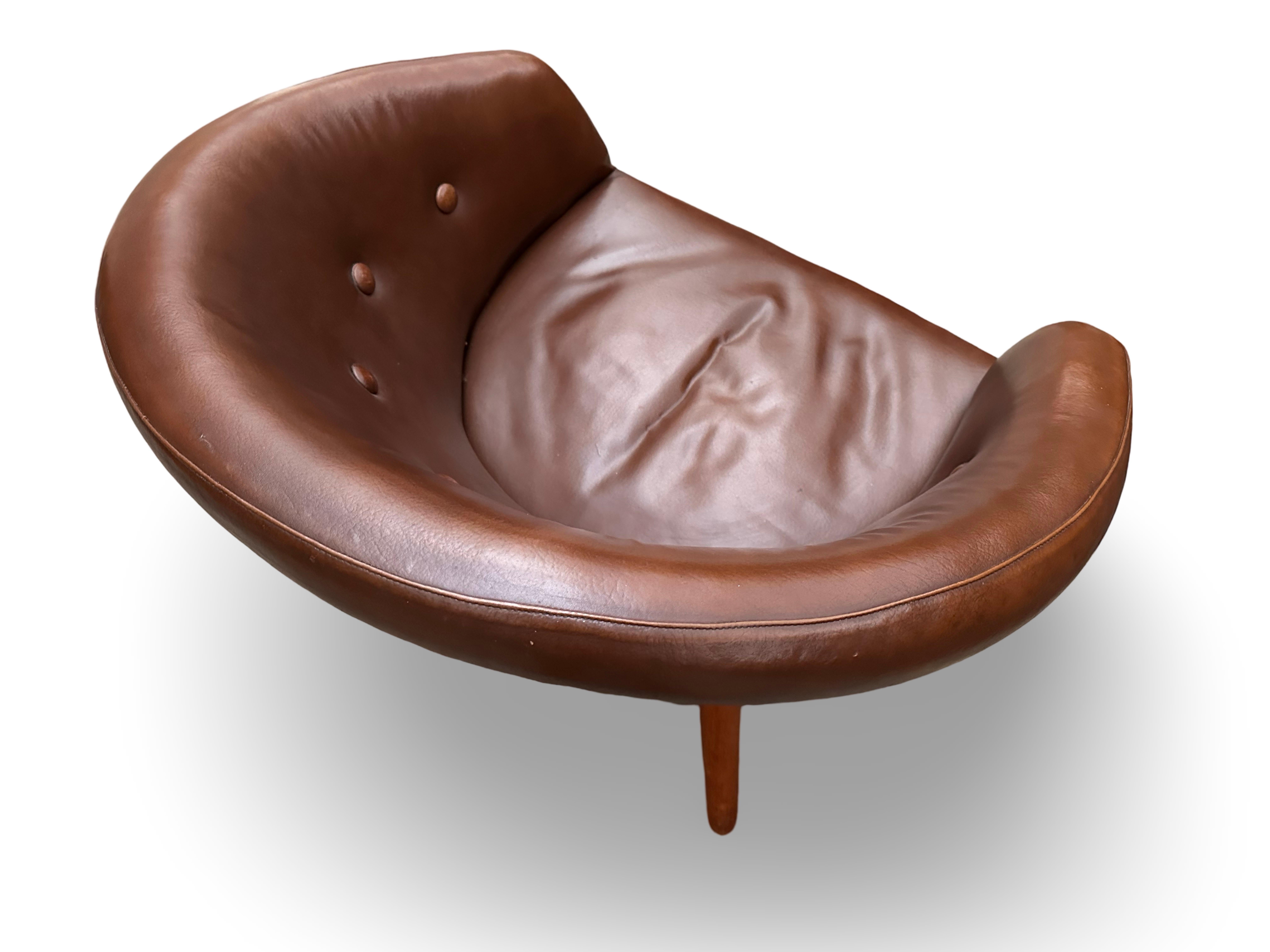 Original pot-chair by Nanna Ditzel, Denmark. In Fair Condition For Sale In København K, DK
