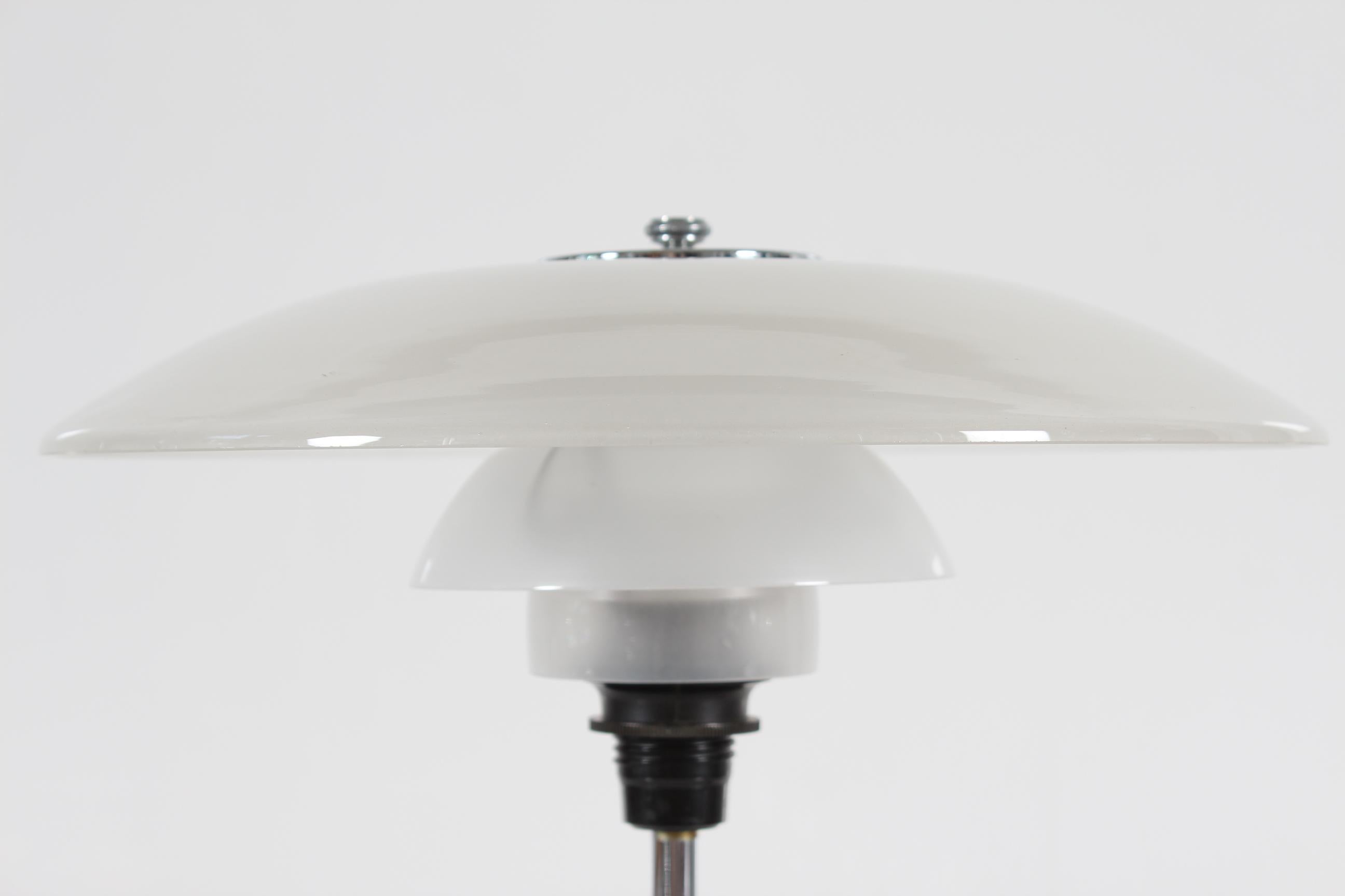 Metal Original Poul Henningsen Art Deco PH Desk Lamp PH 3½-2 Chrome Matte Shades 1930s For Sale