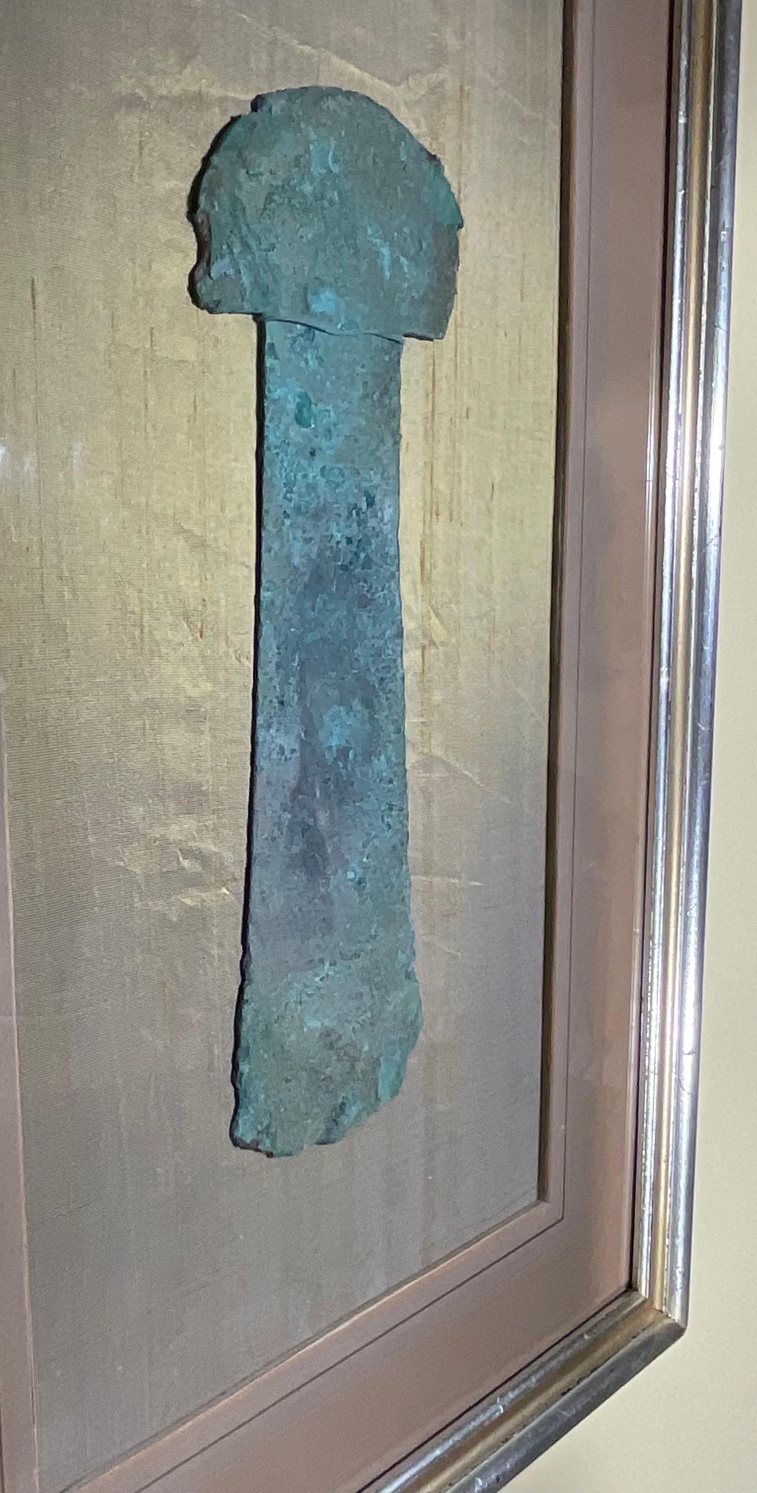 Herramienta Tumi original precolombiana de cobre en venta 4