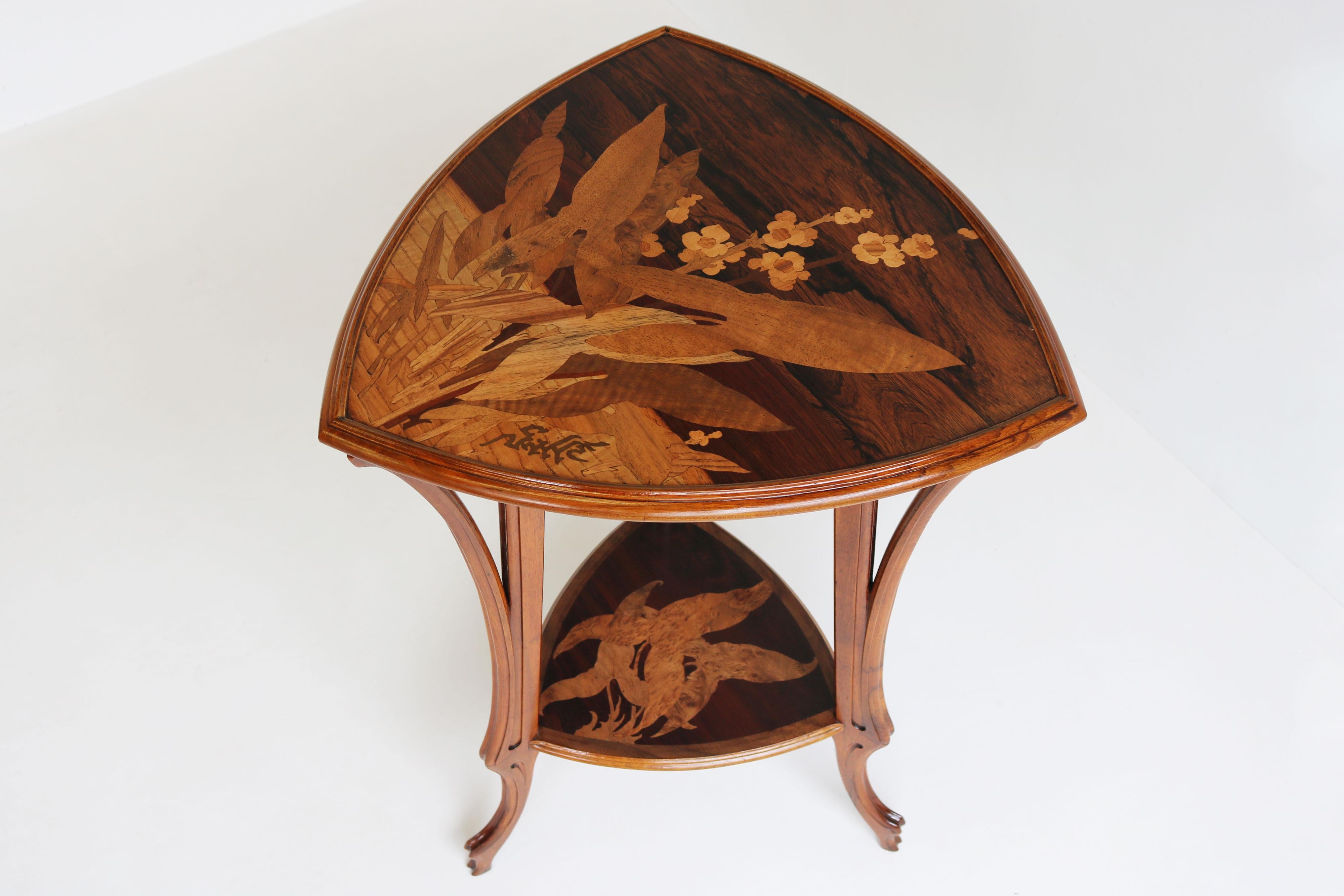 Début du 20ème siècle Original rare antiquité française Art Nouveauu  Table d'appoint / Gueridon d'Emile Gallé  en vente