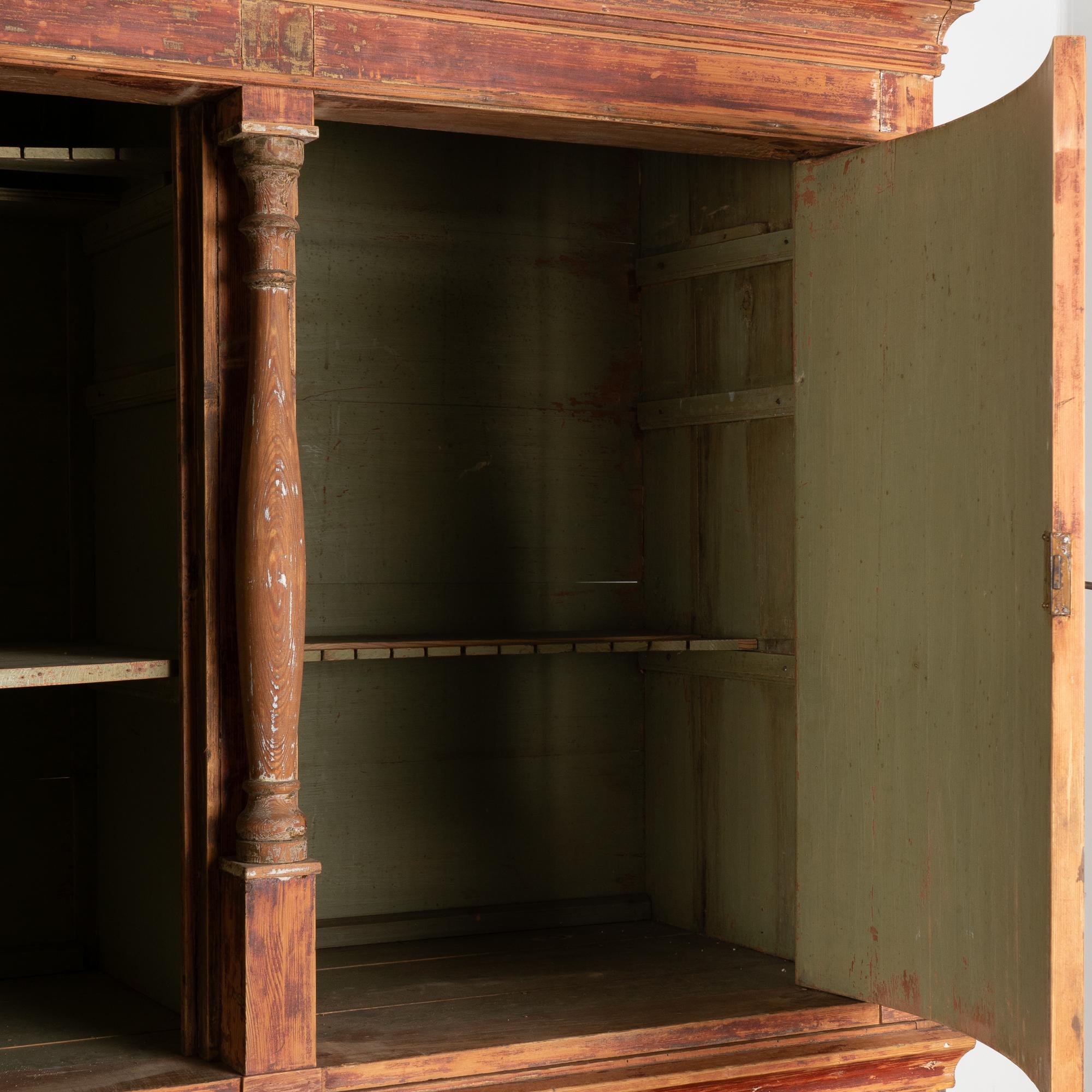 Original Red Painted Pine Bow Front Four-Door Cabinet, Denmark circa 1830-40 2