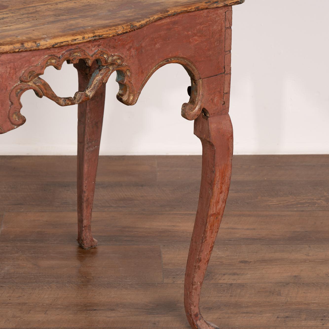 Original Red Painted Pine Rococo Side Table, Norway, circa 1750-1990 1