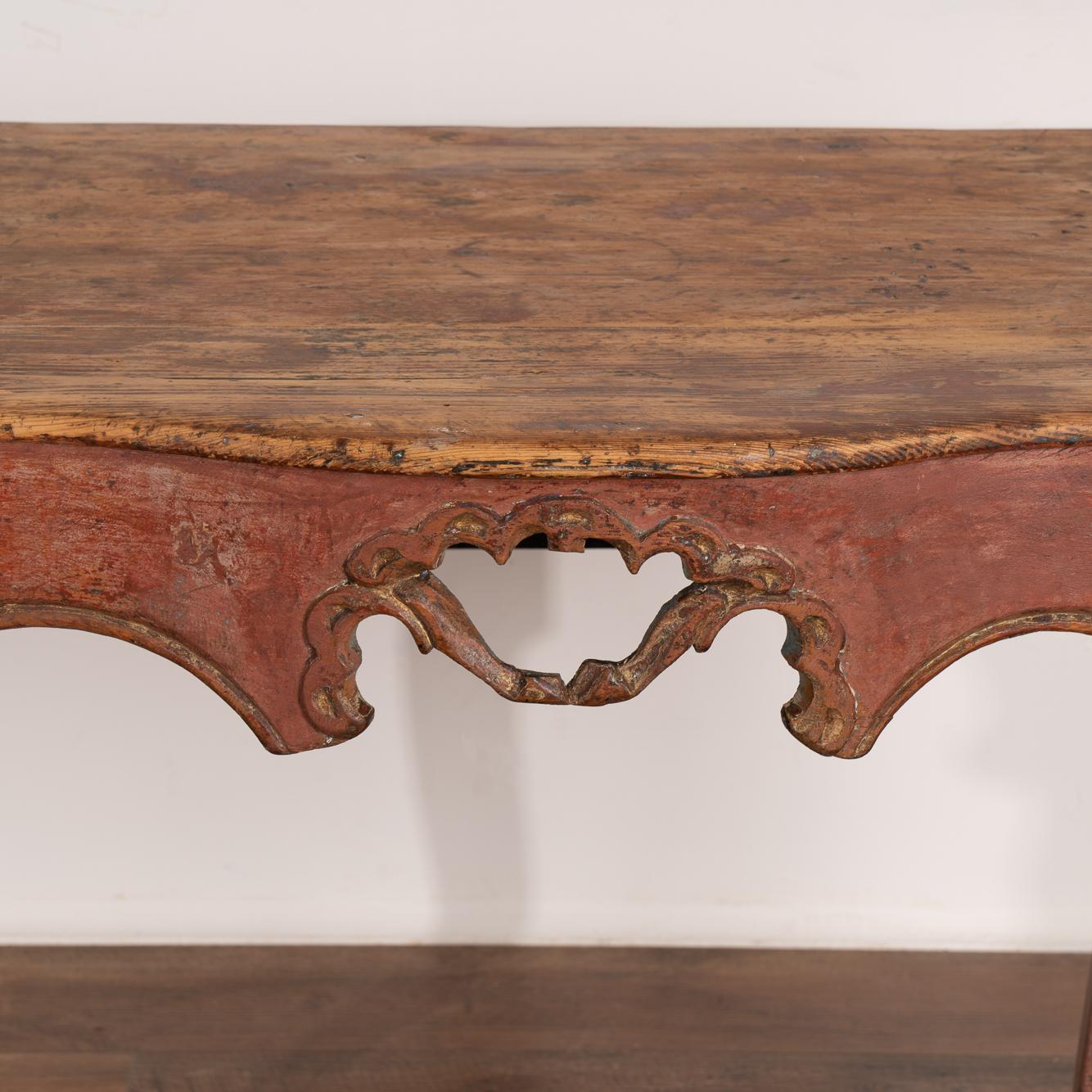 Original Red Painted Pine Rococo Side Table, Norway, circa 1750-1990 2