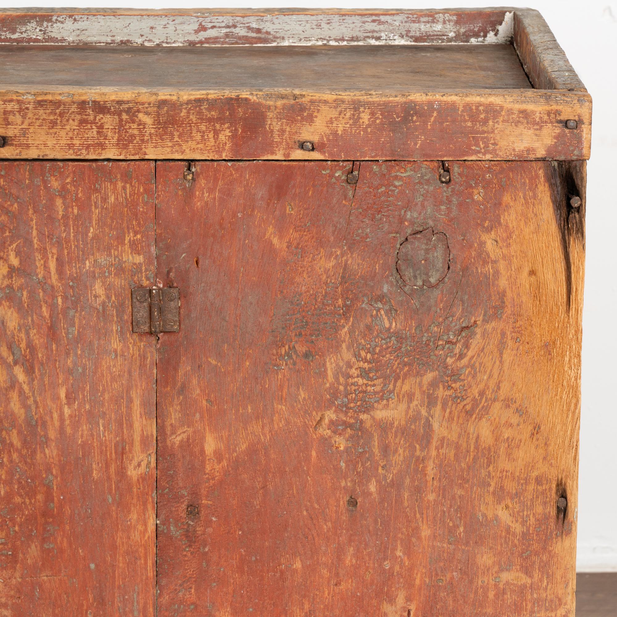 Original Red Painted Rustic Narrow Pine Cabinet, Sweden circa 1840-60 For Sale 1