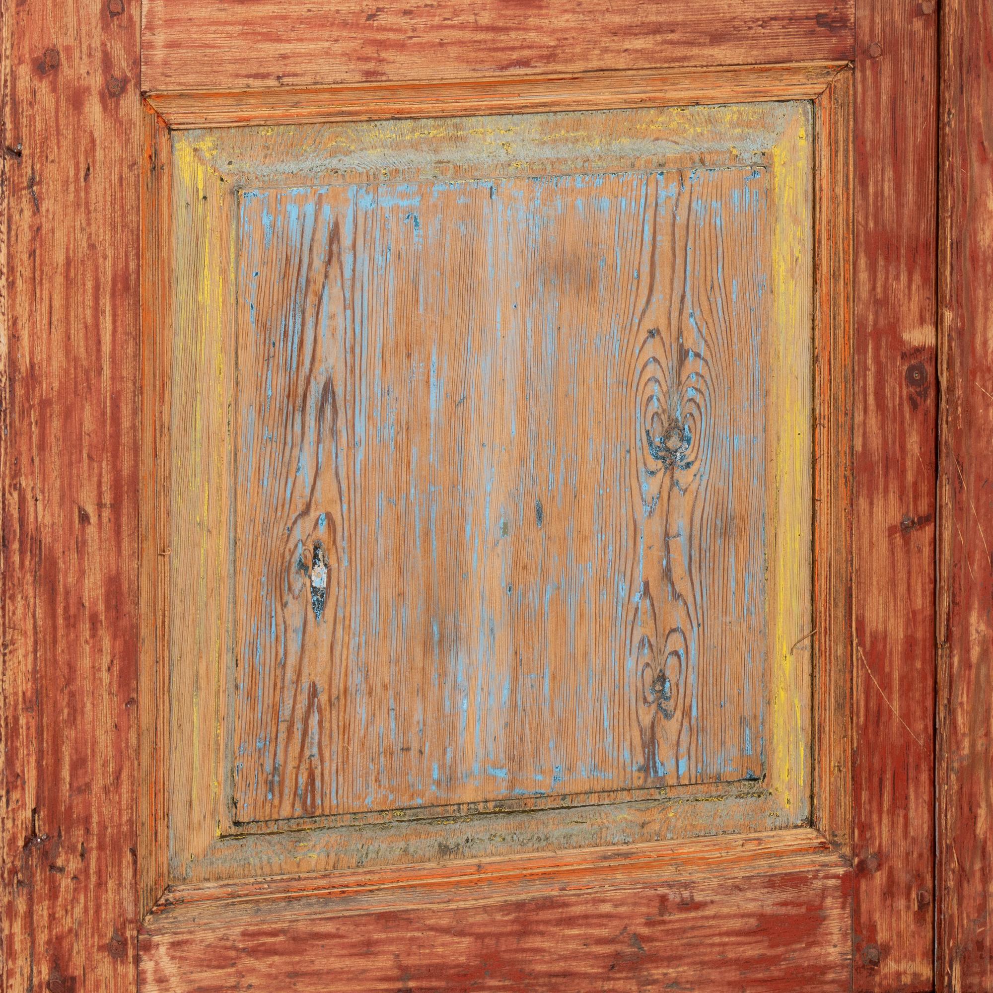 Armoire suédoise originale peinte en rouge vers 1820-40 2