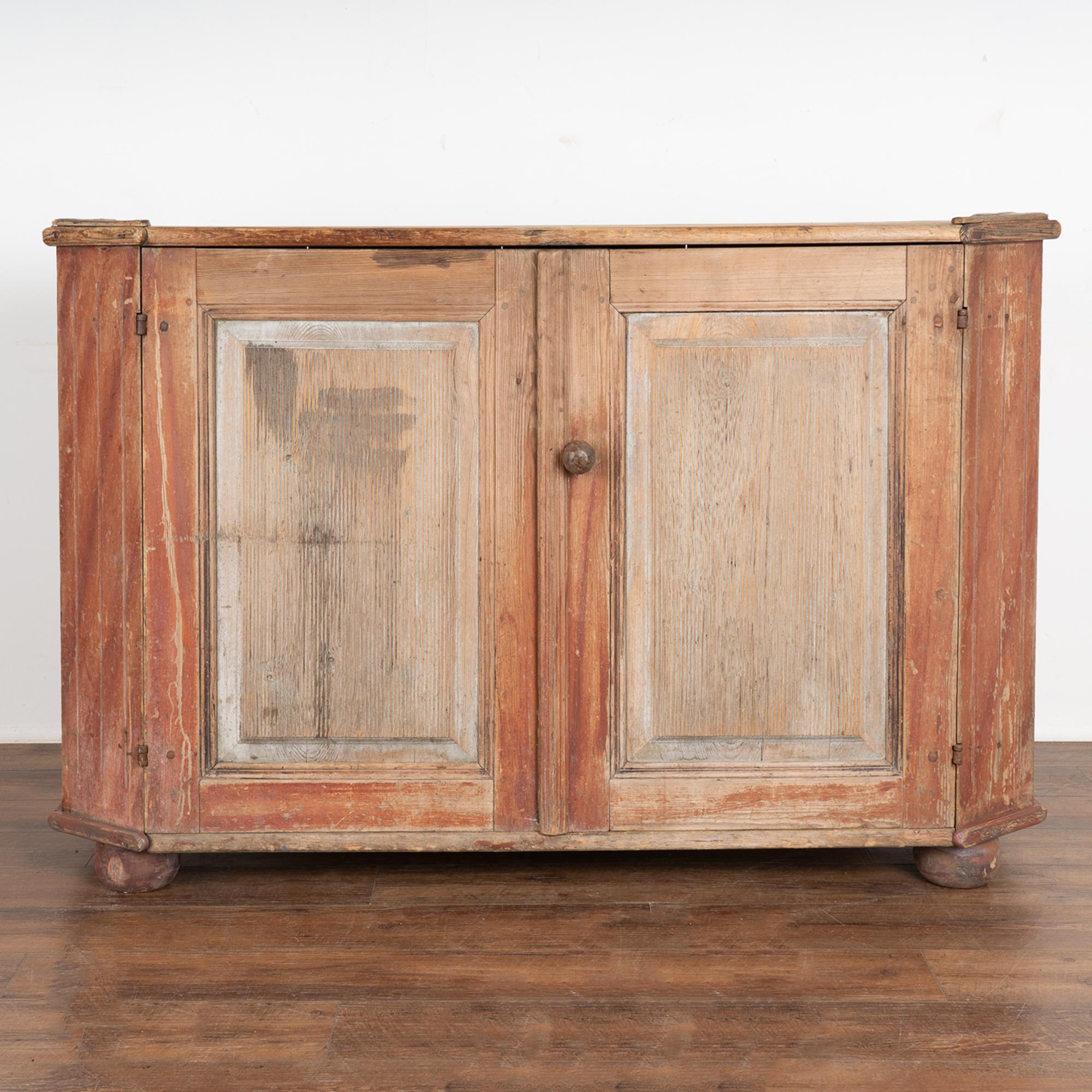 Original Red Painted Swedish Sideboard Cabinet, circa 1800-20 In Good Condition In Round Top, TX