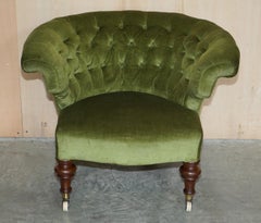 Original Regency 1810-20 Chesterfield Walnut Framed Green Library Tub Armchair
