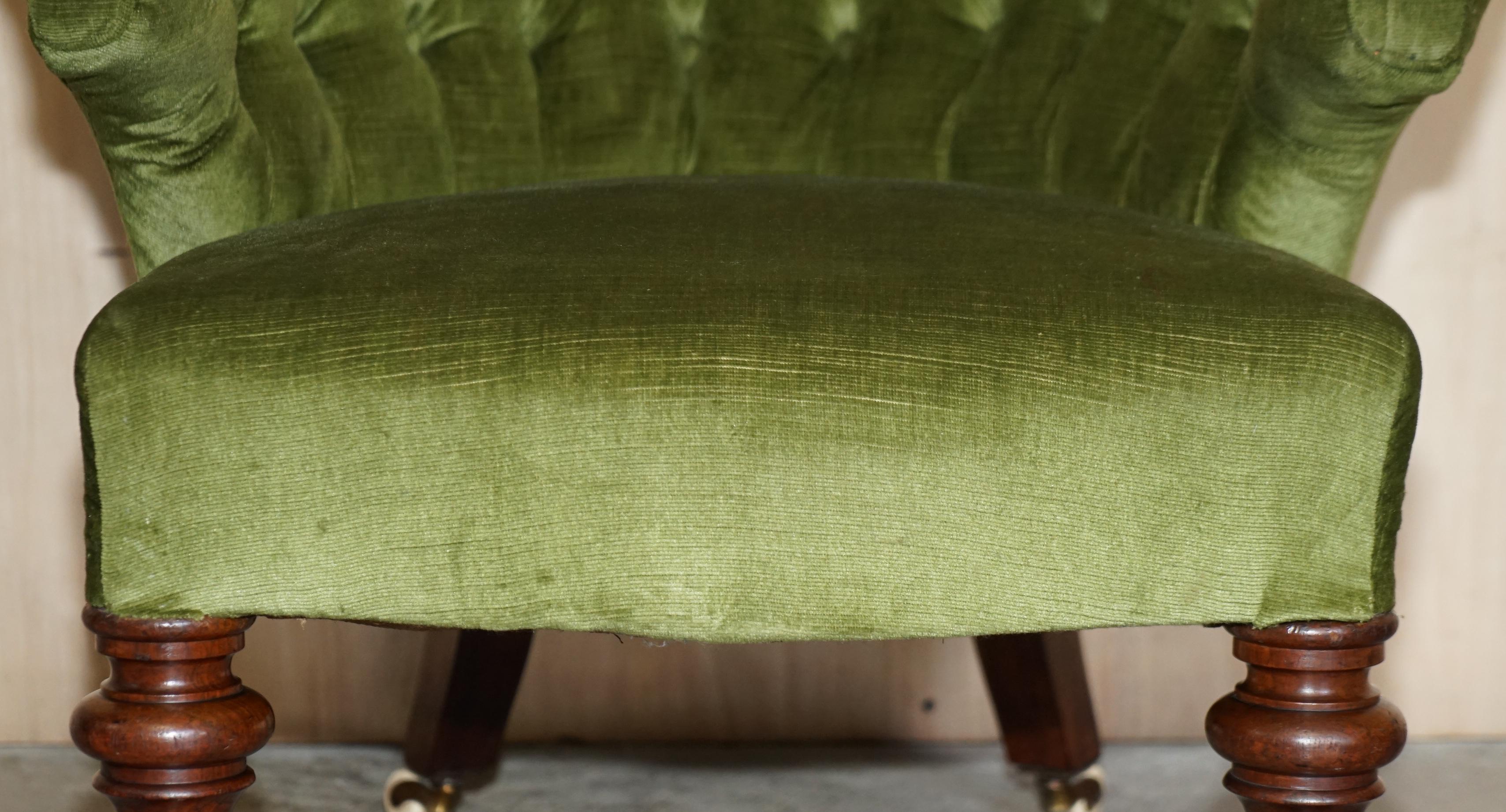 Fatto a mano Poltrona a vasca da biblioteca originale Regency 1810-20 Chesterfield con cornice in noce Greene & Greene in vendita