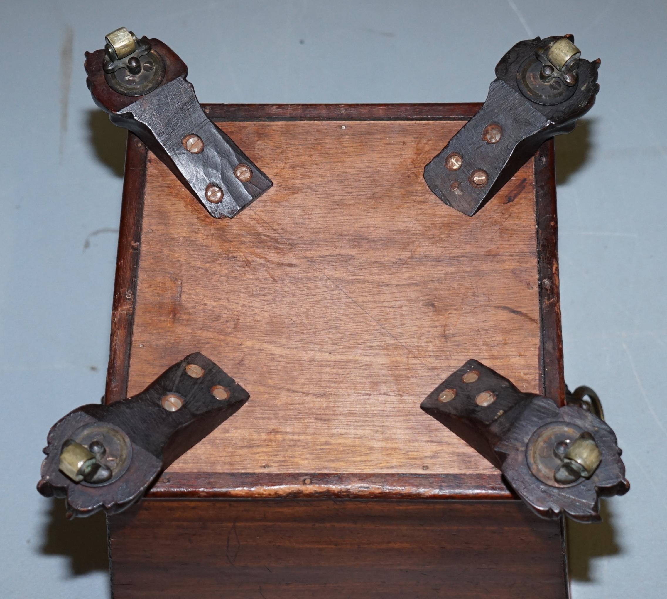 Original Regencia circa 1815 Enfriador de vino de madera dura León Asas de latón Pies de pata en venta 12