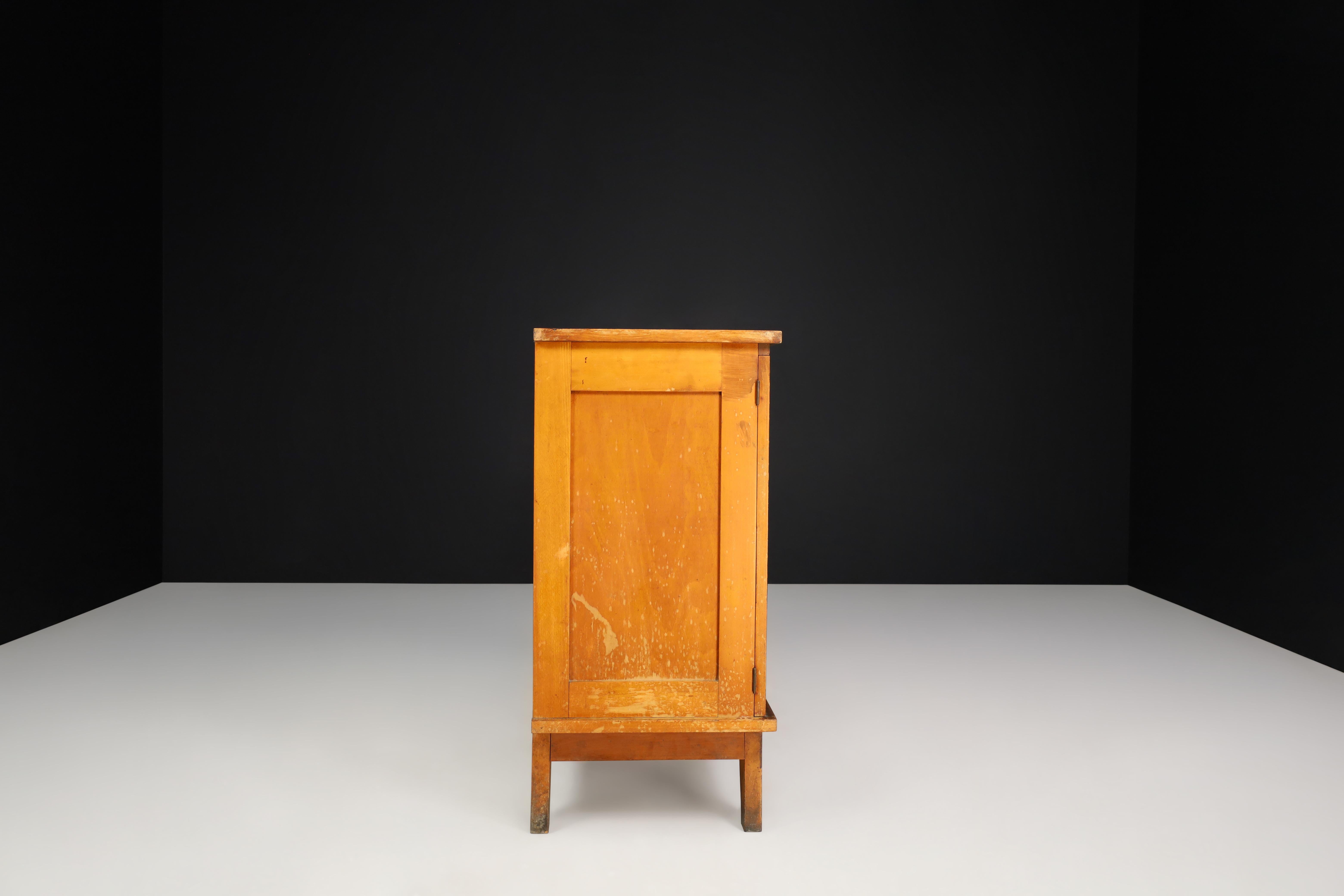 French Original René Gabriel Patinated Oak Sideboard, France, 1940s For Sale