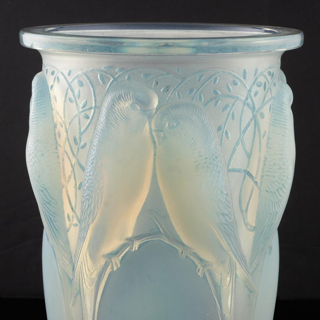 Original Rene Lalique 'Ceylan' Blue Opalescent Glass Vase Circa 1930 4