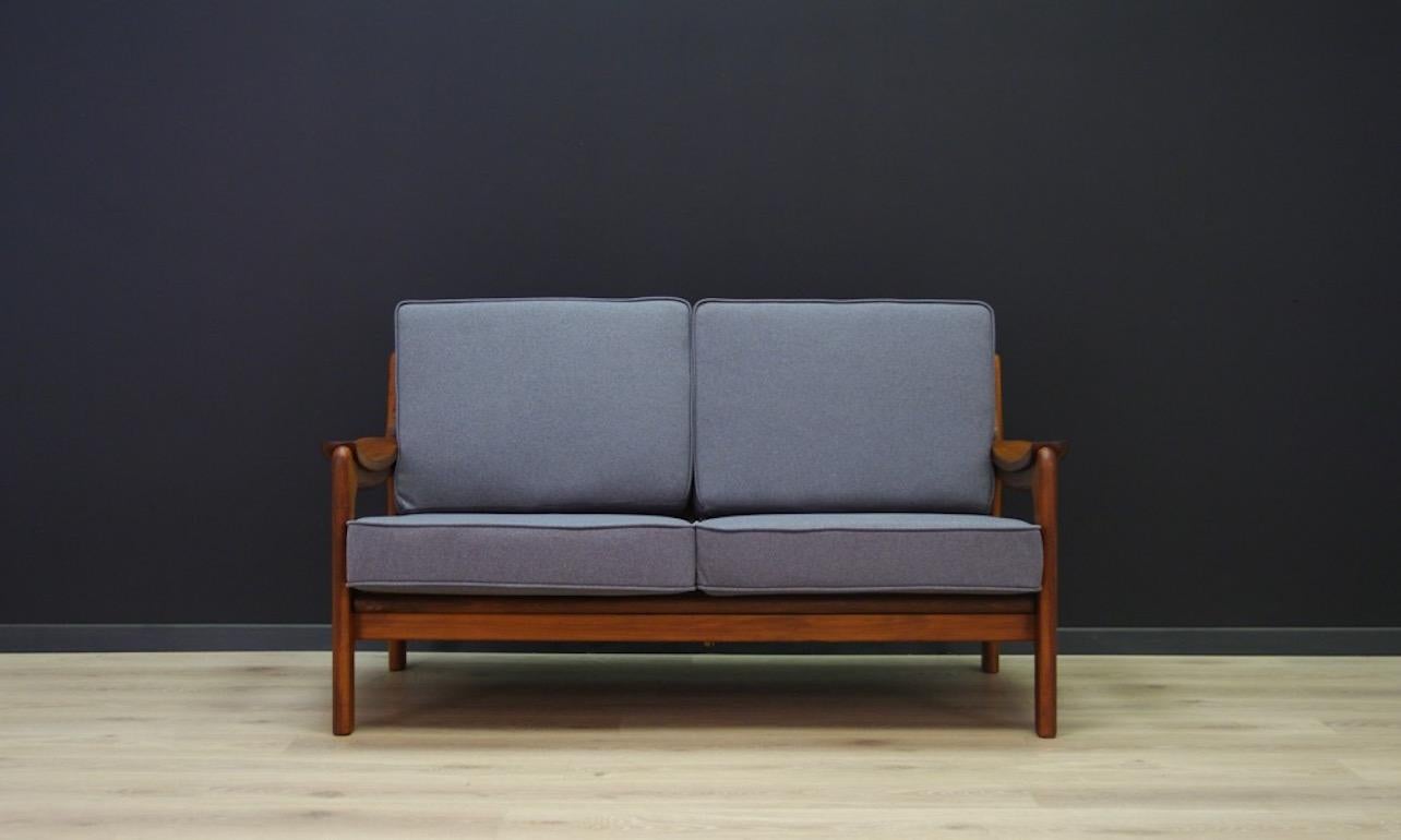 Remarkable sofa from the 1960s-1970s, minimalist form - Scandinavian design at its best. Phenomenal wooden construction, upholstery after replacement (color - gray). Preserved in good condition - directly for use.

Dimensions: height 76 cm seat