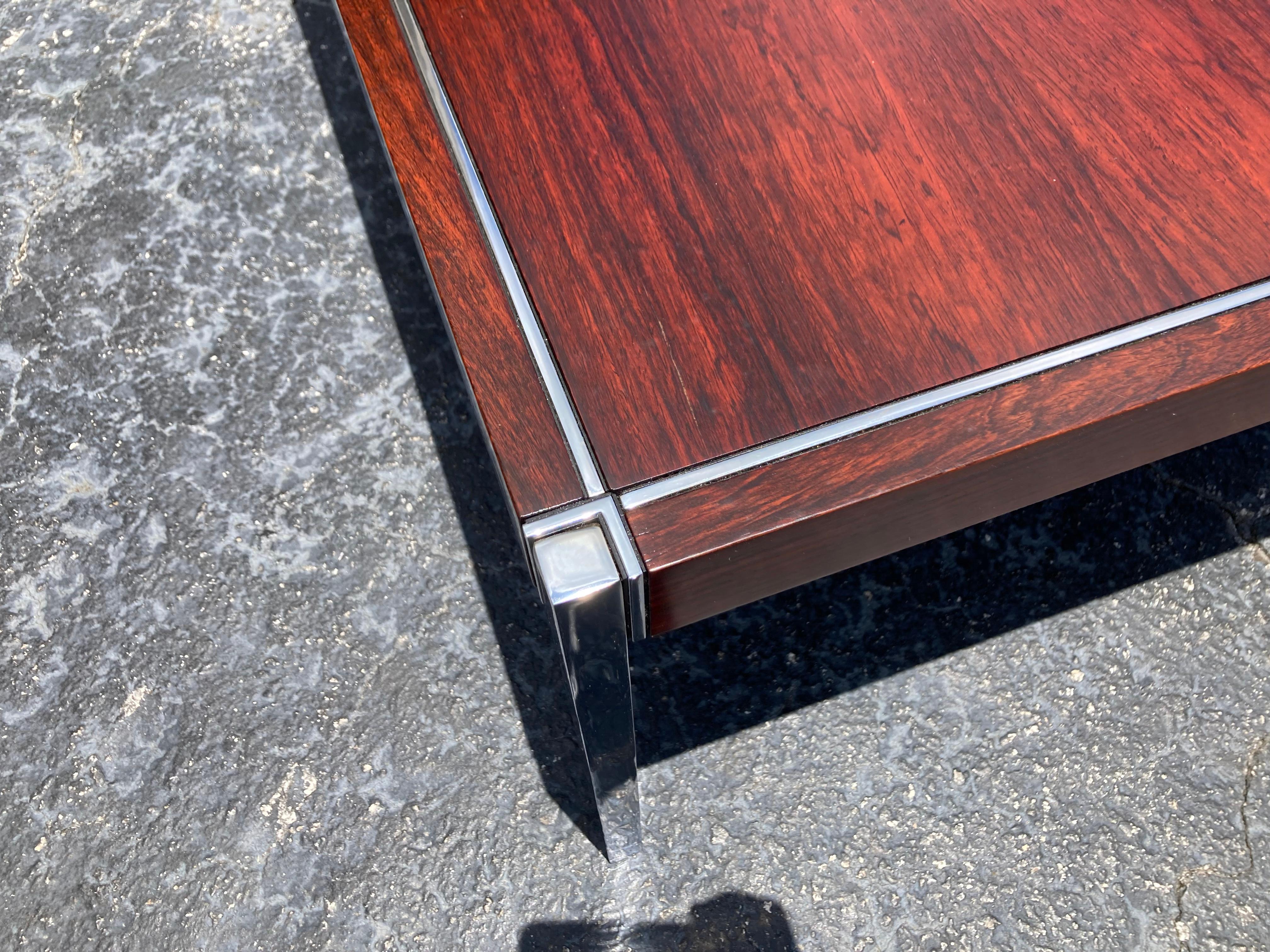 Acier Table basse originale en bois de rose de Richard Schultz pour Knoll, années 1970 en vente