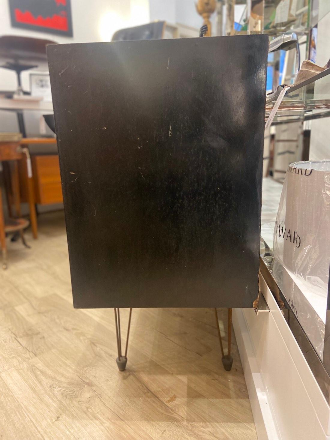 Bouleau Original Robert by Robert Heritage Sideboard City Scape en bouleau et bois ébénisé en vente