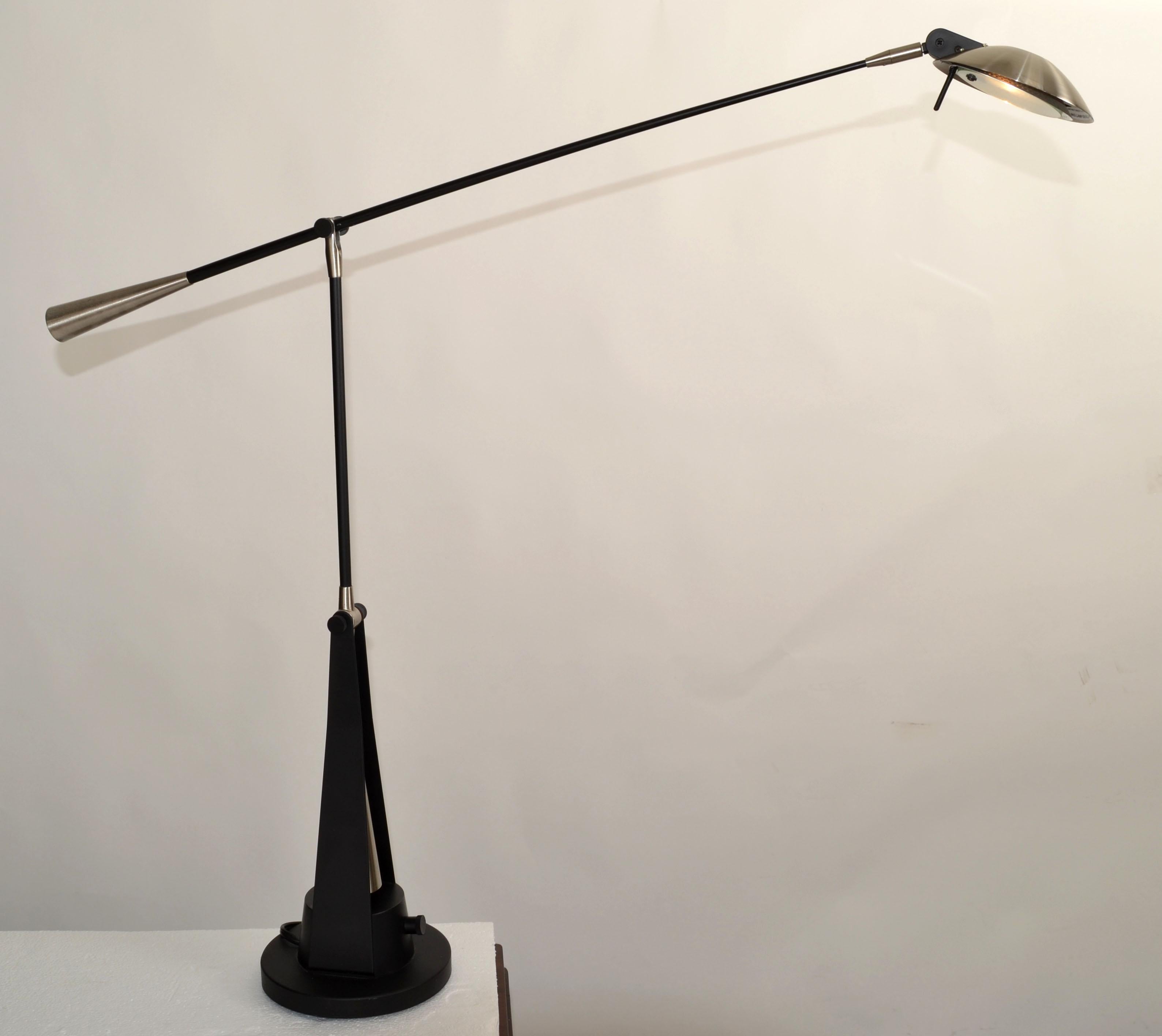 Postmoderne Libra-Schreibtischlampe aus schwarzem Stahl, satiniertem Nickel und Nickel 06, Robert Sonneman im Angebot 12