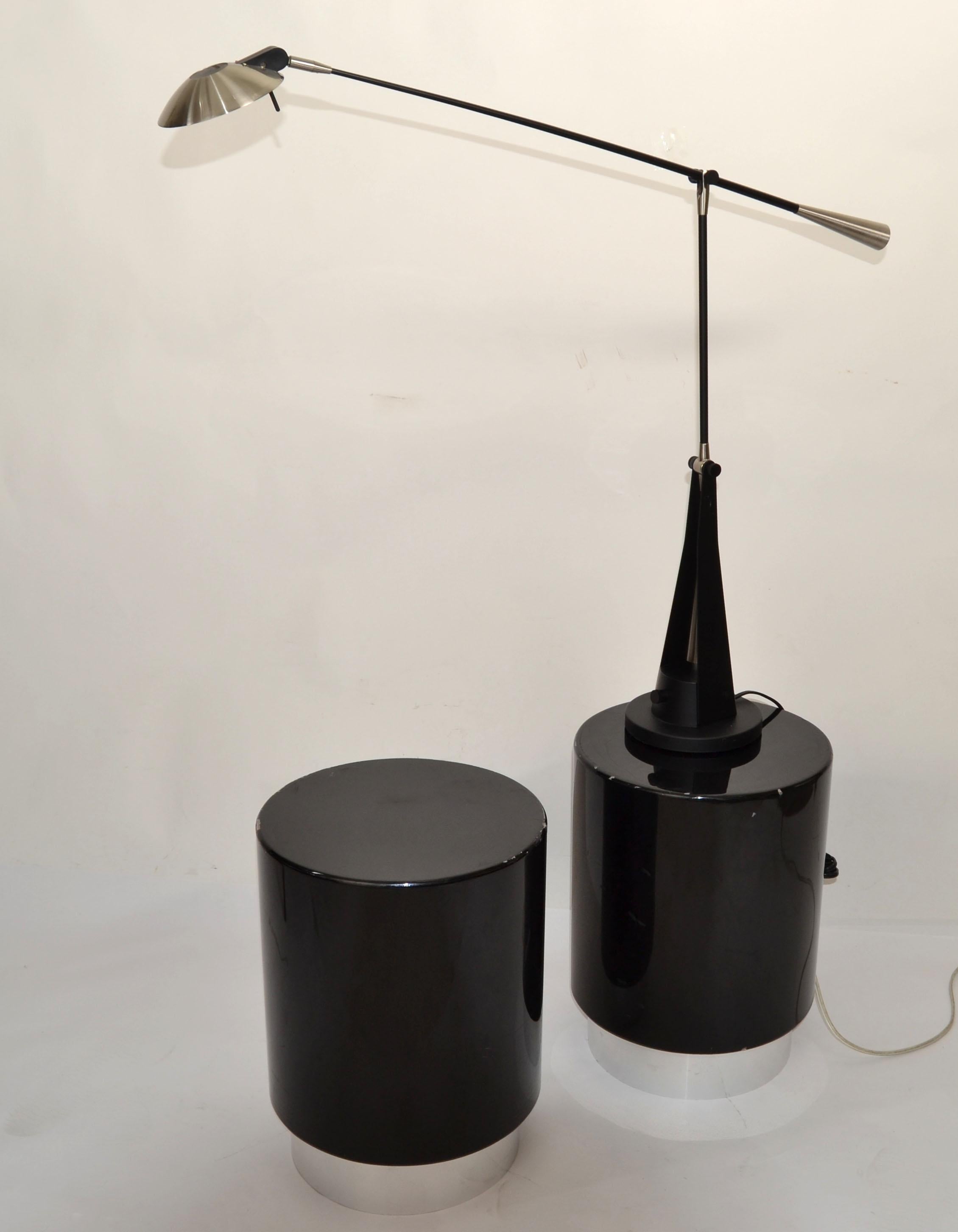 Postmoderne Libra-Schreibtischlampe aus schwarzem Stahl, satiniertem Nickel und Nickel 06, Robert Sonneman im Zustand „Gut“ im Angebot in Miami, FL