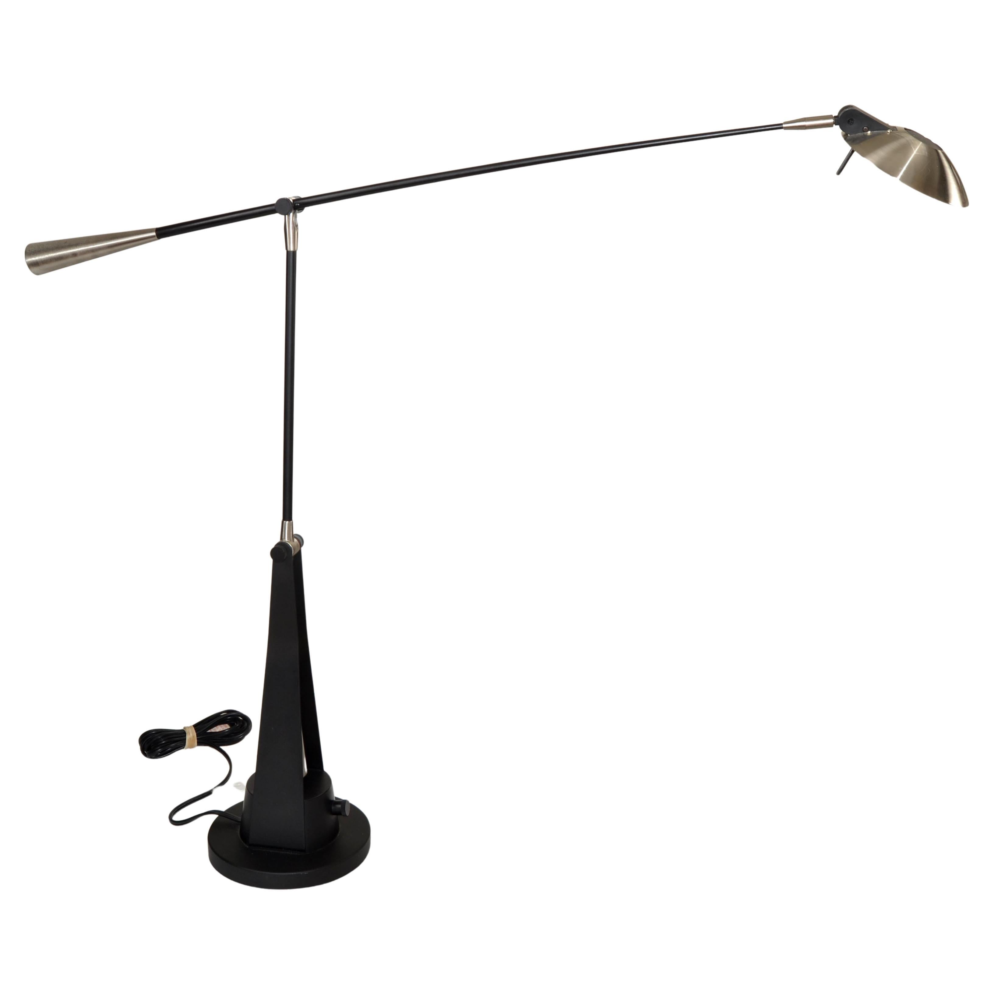 Postmoderne Libra-Schreibtischlampe aus schwarzem Stahl, satiniertem Nickel und Nickel 06, Robert Sonneman im Angebot