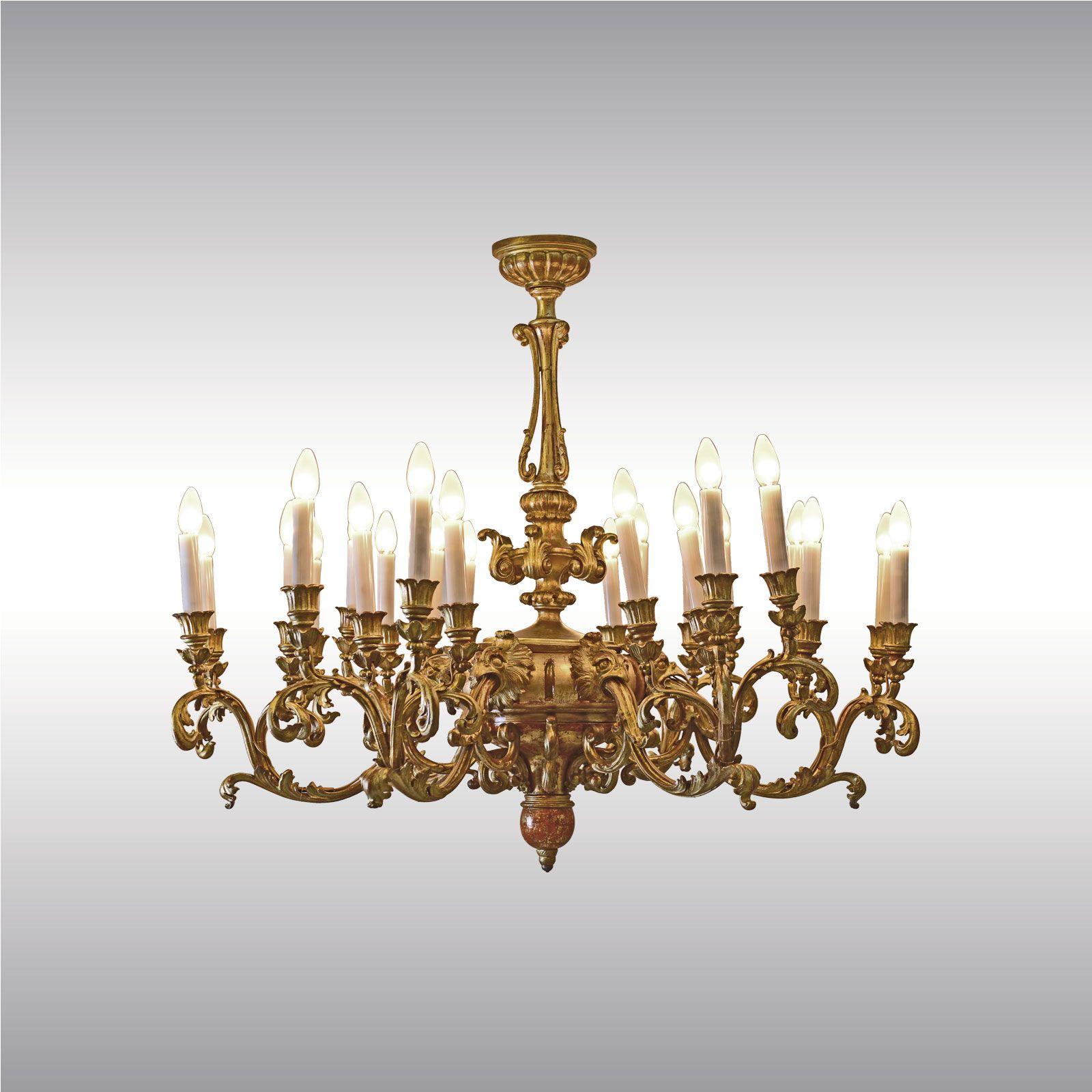Rococò Lampadario originale rococò/barocco, legno di tiglio, 24 fiamme, perfettamente restaurato in vendita