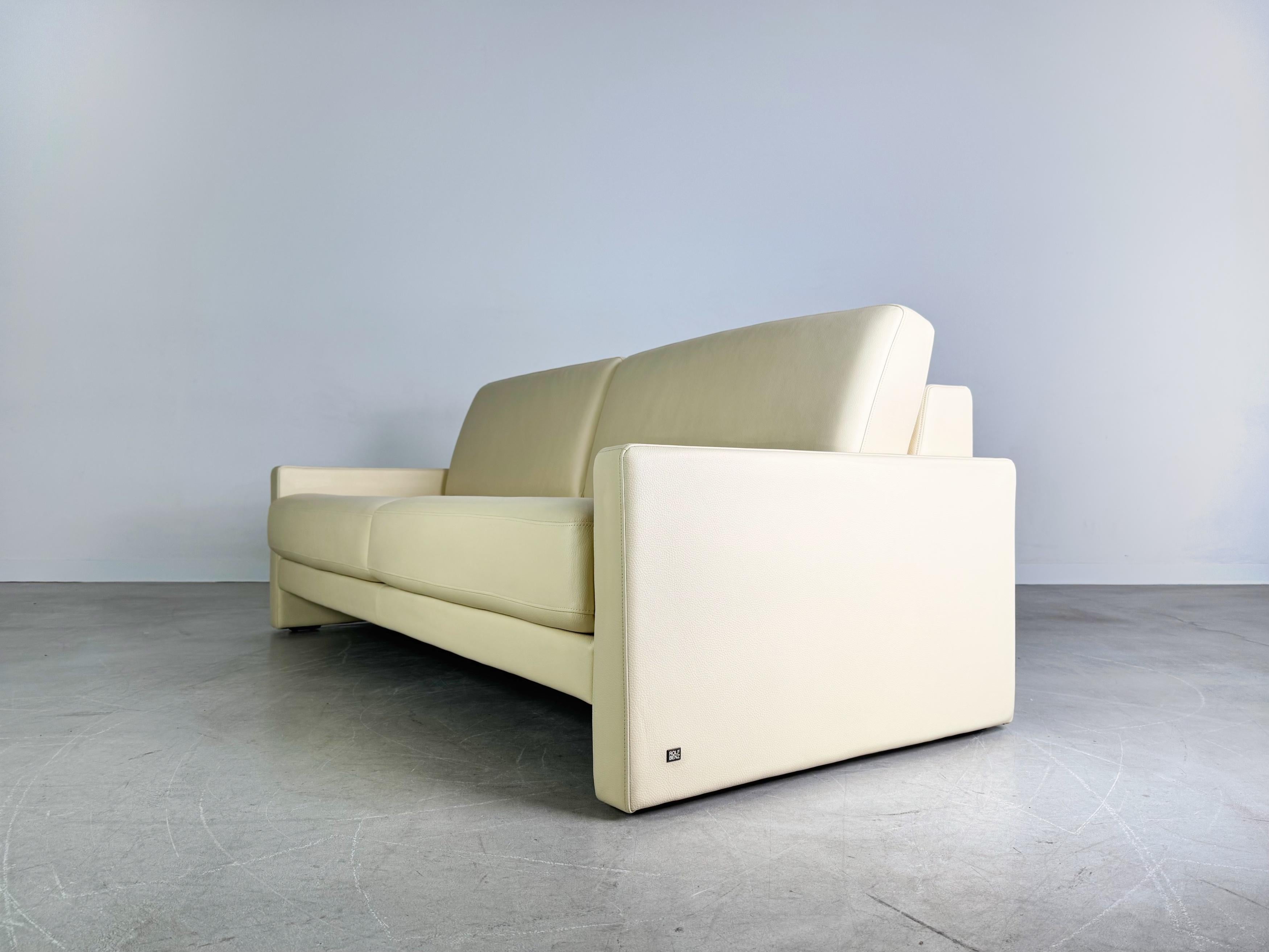 Swiss Original Rolf Benz Sofa Ego G Leder beige Zweisitzer Couch For Sale