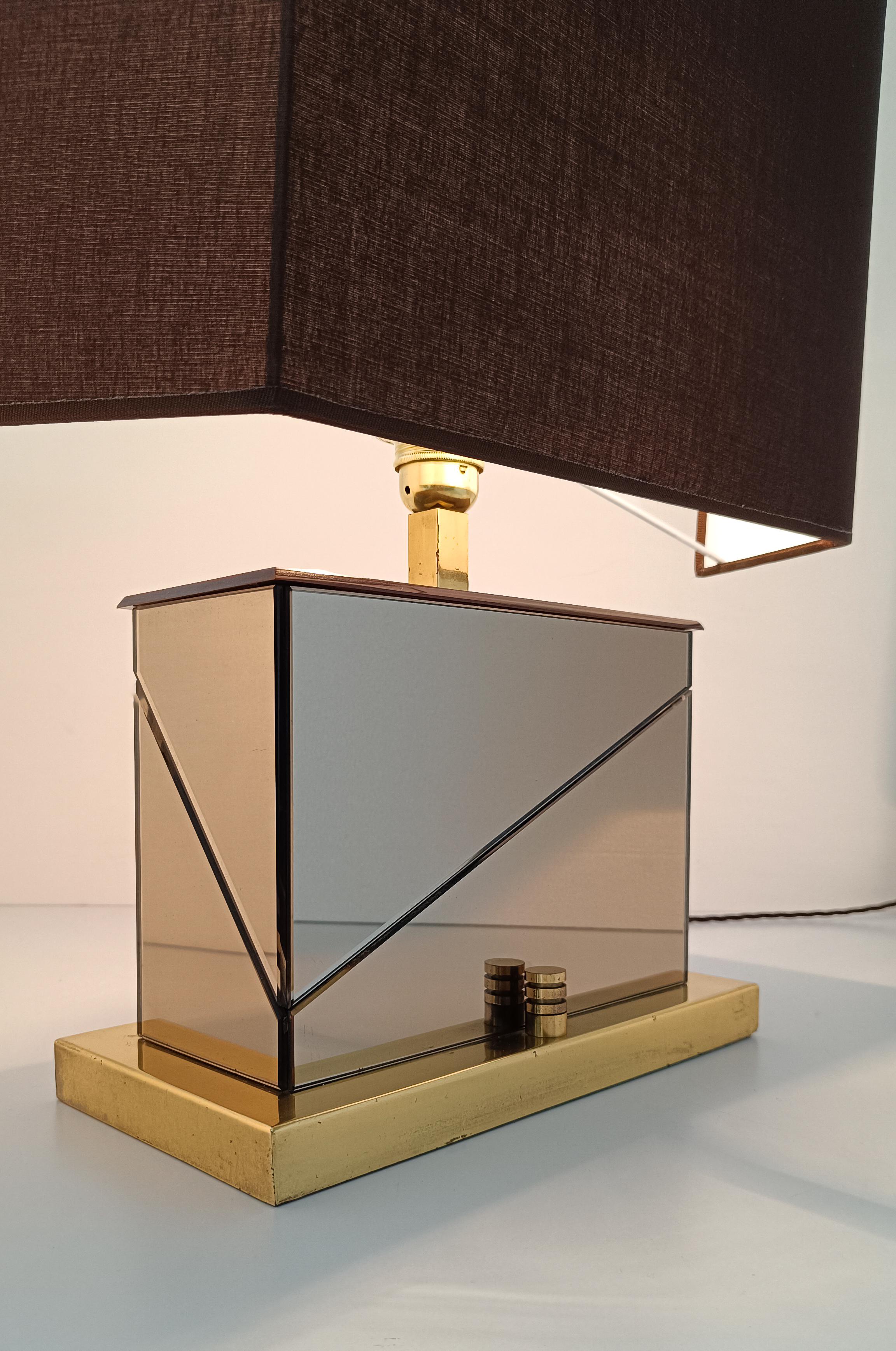 Lampada da tavolo Romeo Rega originale in ottone e specchio molato Italia anni '70 in vendita 5