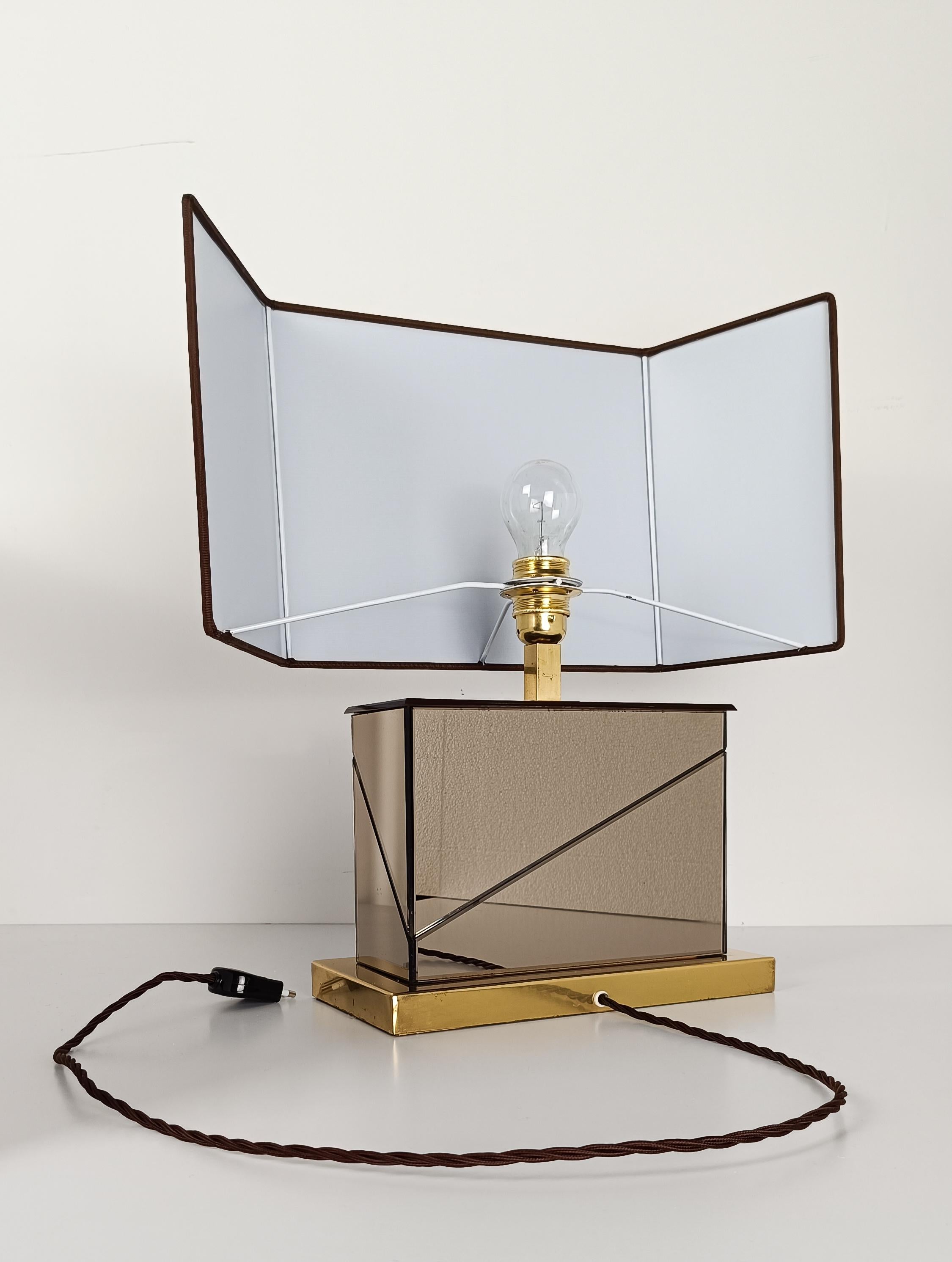 Lampada da tavolo Romeo Rega originale in ottone e specchio molato Italia anni '70 in vendita 11