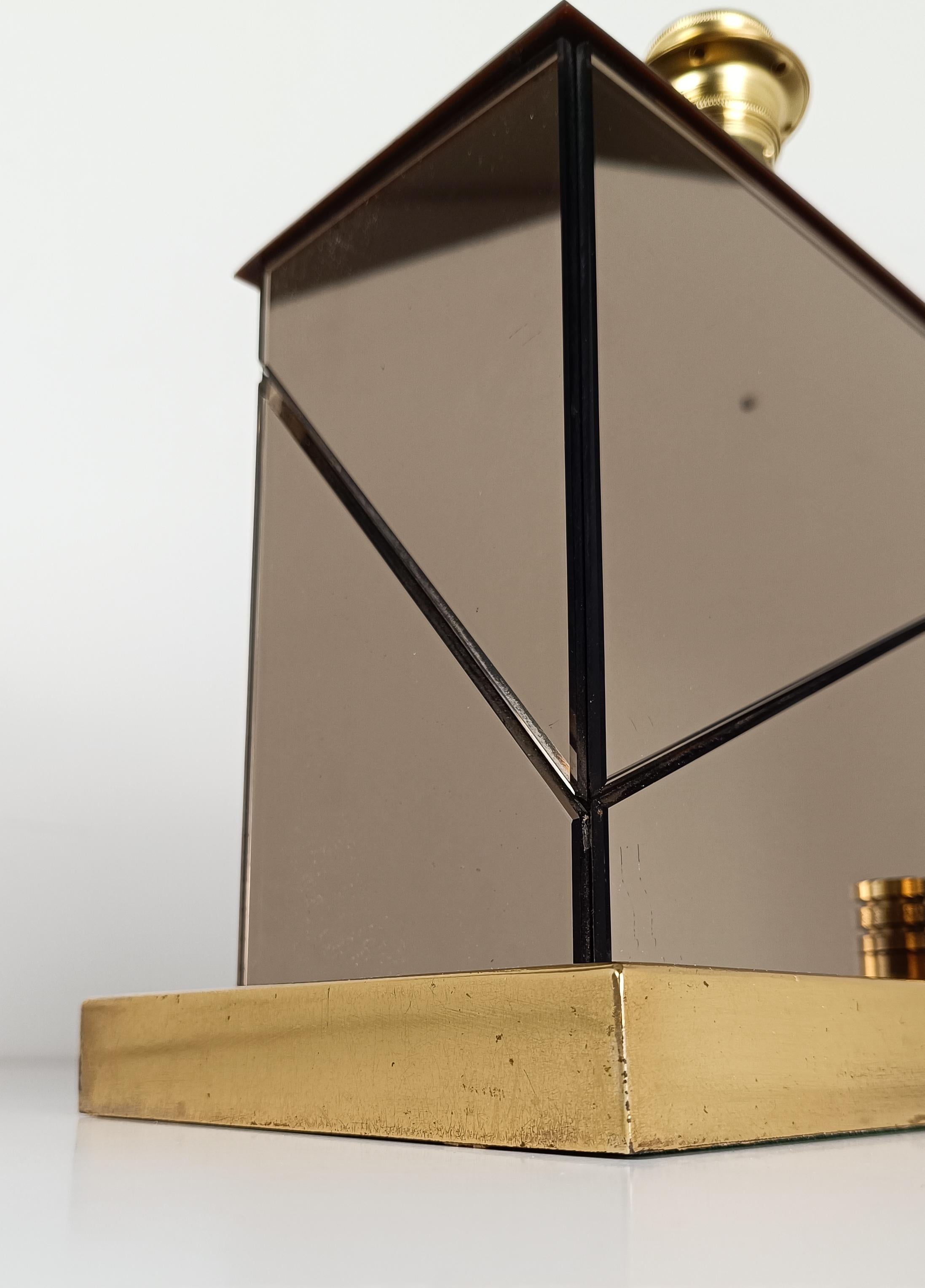 Lampada da tavolo Romeo Rega originale in ottone e specchio molato Italia anni '70 in vendita 14