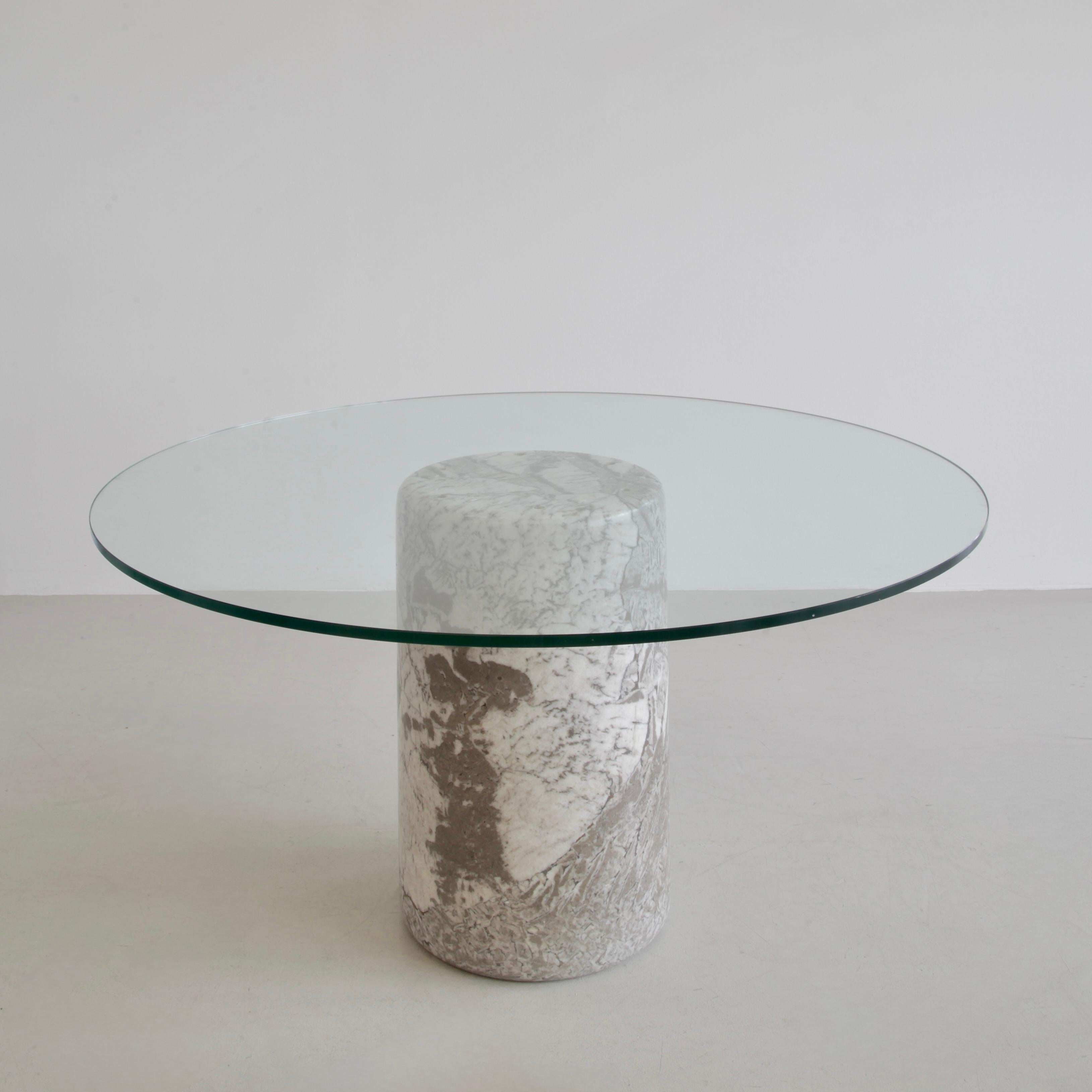 Mid-Century Modern Table de salle à manger ronde originale d'Angelo Mangiarotti pour Sorgente dei Mobili, 1975. en vente